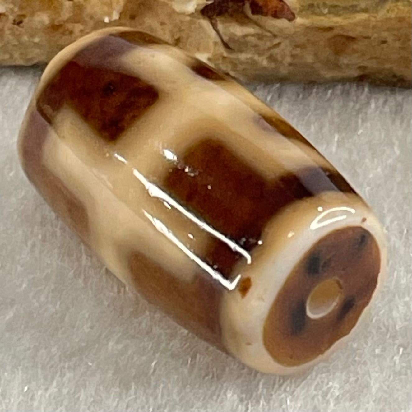 Natural Powerful Tibetan Old Oily Agate Patina Guiren Tairen Human Dzi Bead Totem Amulet Heavenly Master (Tian Zhu) 贵人天诛 4.70g 19.9 by 11.4mm - Huangs Jadeite and Jewelry Pte Ltd