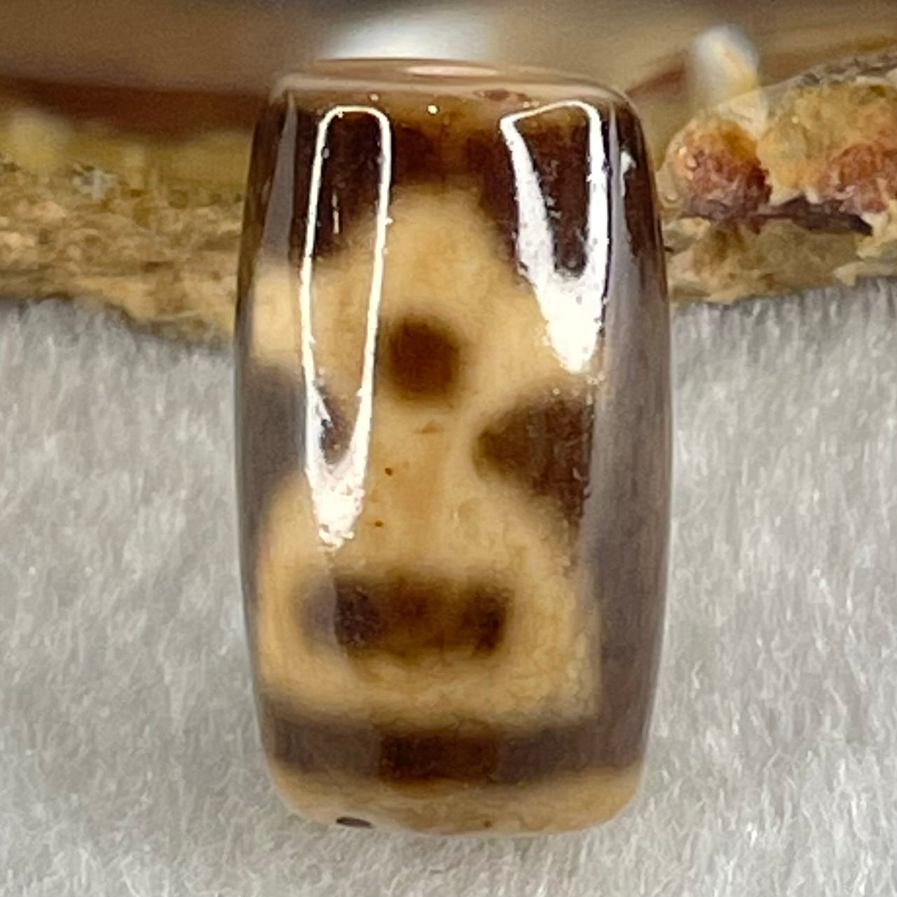 Natural Powerful Tibetan Old Oily Agate Double Cai Shen Dzi Bead Heavenly Master (Tian Zhu) 双财神长天珠 4.75g 19.7 by 11.6mm - Huangs Jadeite and Jewelry Pte Ltd