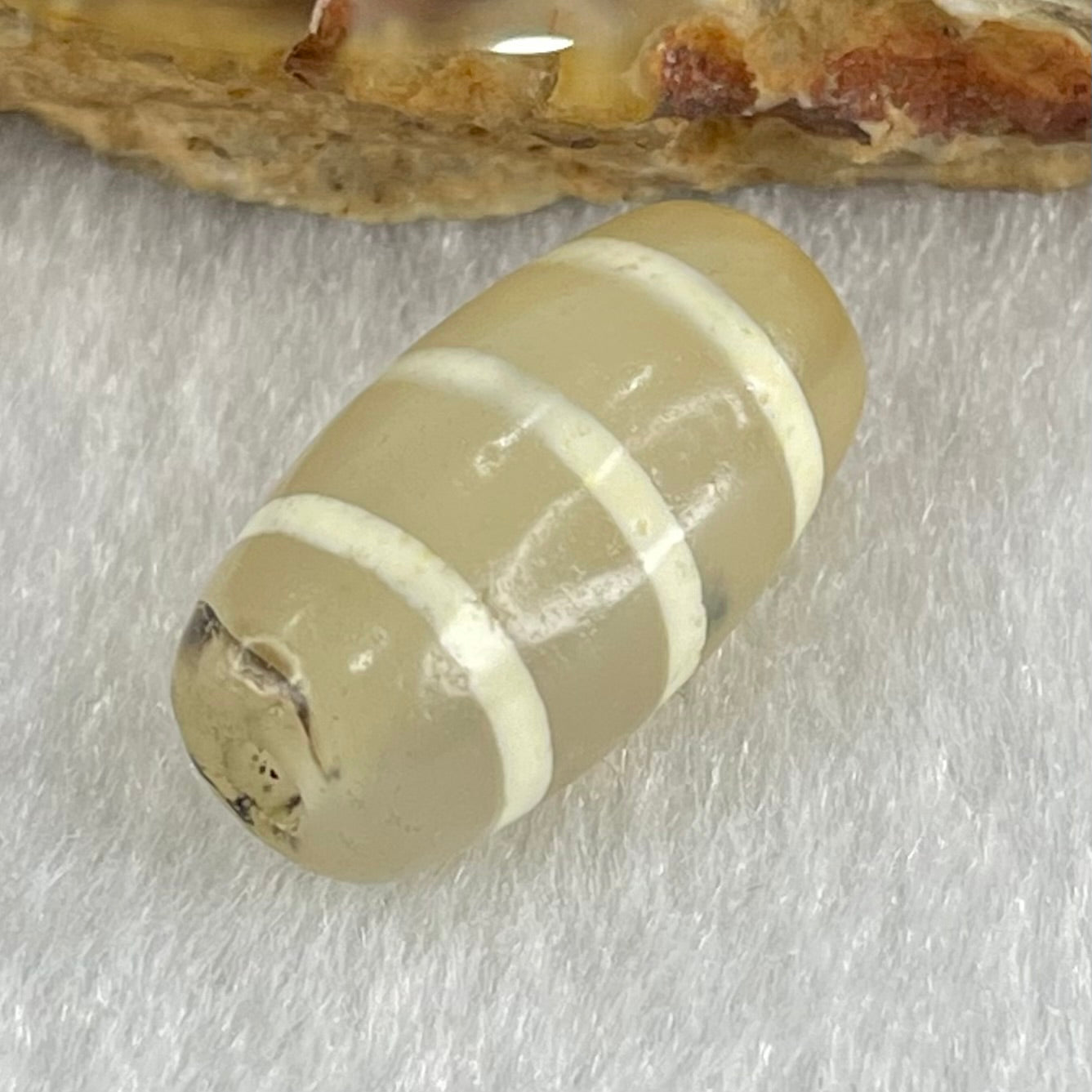 Natural Powerful Tibetan Old Oily Agate 3-Lines Dzi Bead Heavenly Master (Tian Zhu) 三行天诛 3.40g 19.9 by 10.5mm - Huangs Jadeite and Jewelry Pte Ltd