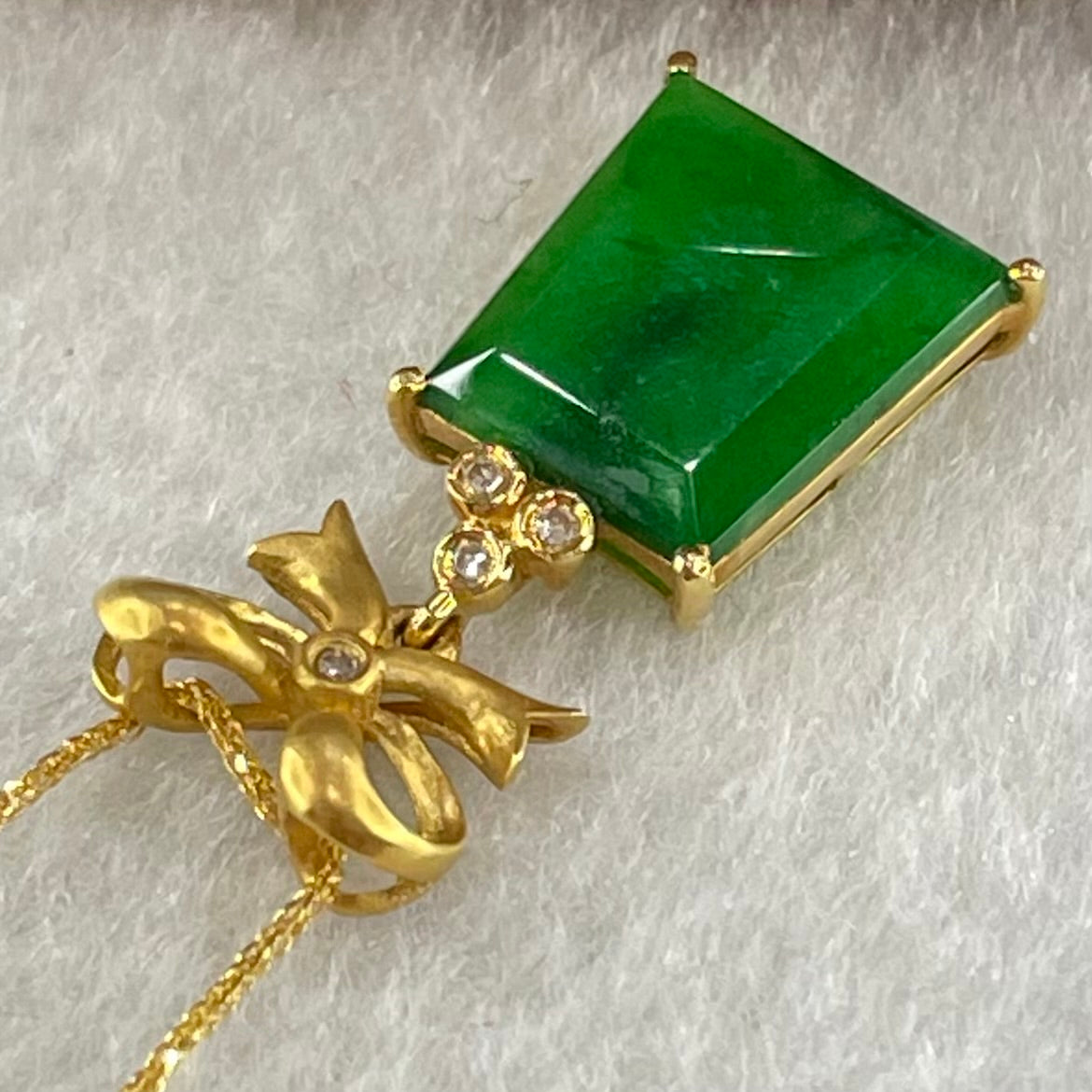 Type A Old Mine Spicy Green Jadeite with Diamonds in 18K Yellow Gold Necklace 2.42g 11.6 by 9.5 by 2.2mm 40cm - Huangs Jadeite and Jewelry Pte Ltd