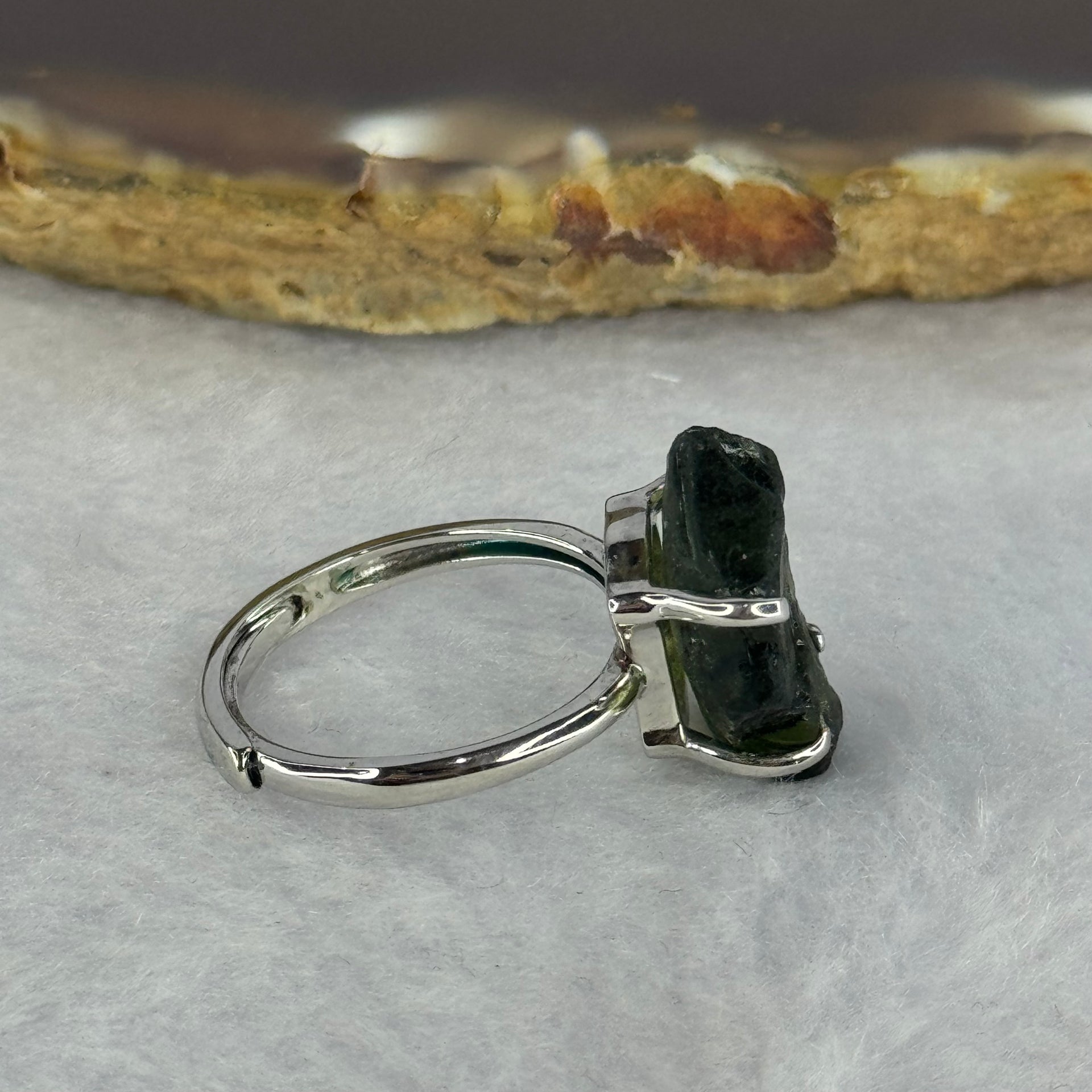Natural Czech Republic Moldavite Meteorite Crystal in S925 Sliver Ring (Adjustable Size) 天然捷克陨石925银戒指 3.44g 15.9 by 11.4 by 7.8mm - Huangs Jadeite and Jewelry Pte Ltd