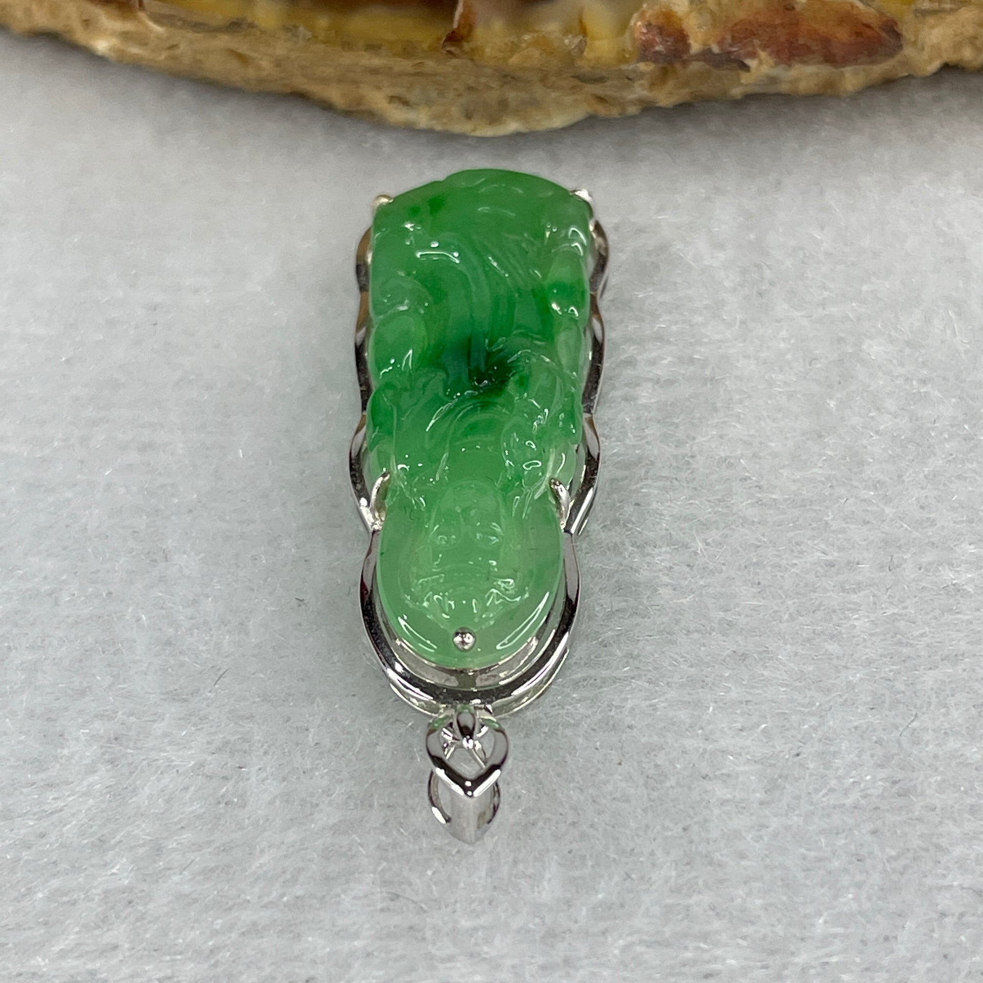 Certified Type A Semi Icy Spicy Green Jadeite Guan Yin Pendant Setting 18k White Gold 2.68g 37.0 by 12.3 by 5.3mm - Huangs Jadeite and Jewelry Pte Ltd
