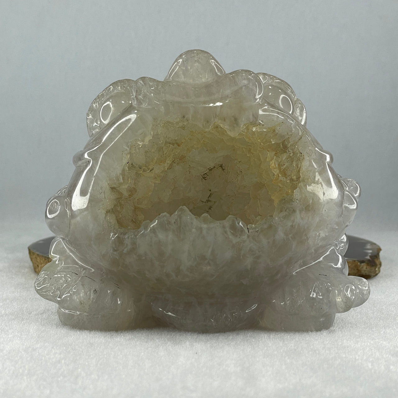 Natural White Agate with Citrine 3 Legged Toast Display 800.5g 113.0 by 85.0 by 90.0mm - Huangs Jadeite and Jewelry Pte Ltd
