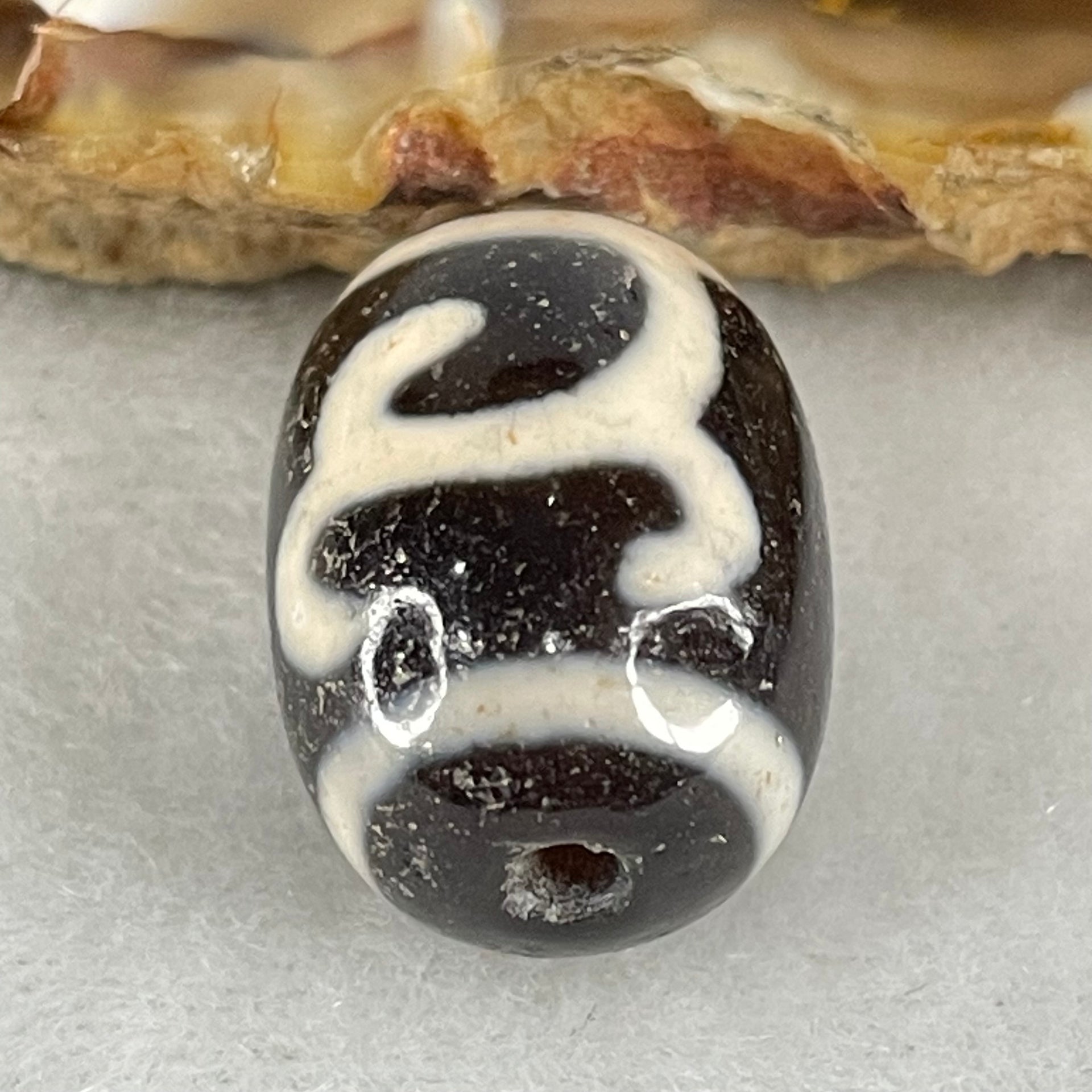 Natural Powerful Tibetan Old Oily Black White Agate Green Tara Dzi Bead Heavenly Master (Tian Zhu) 绿度母天珠 4.46g 17.8 by 12.9mm - Huangs Jadeite and Jewelry Pte Ltd