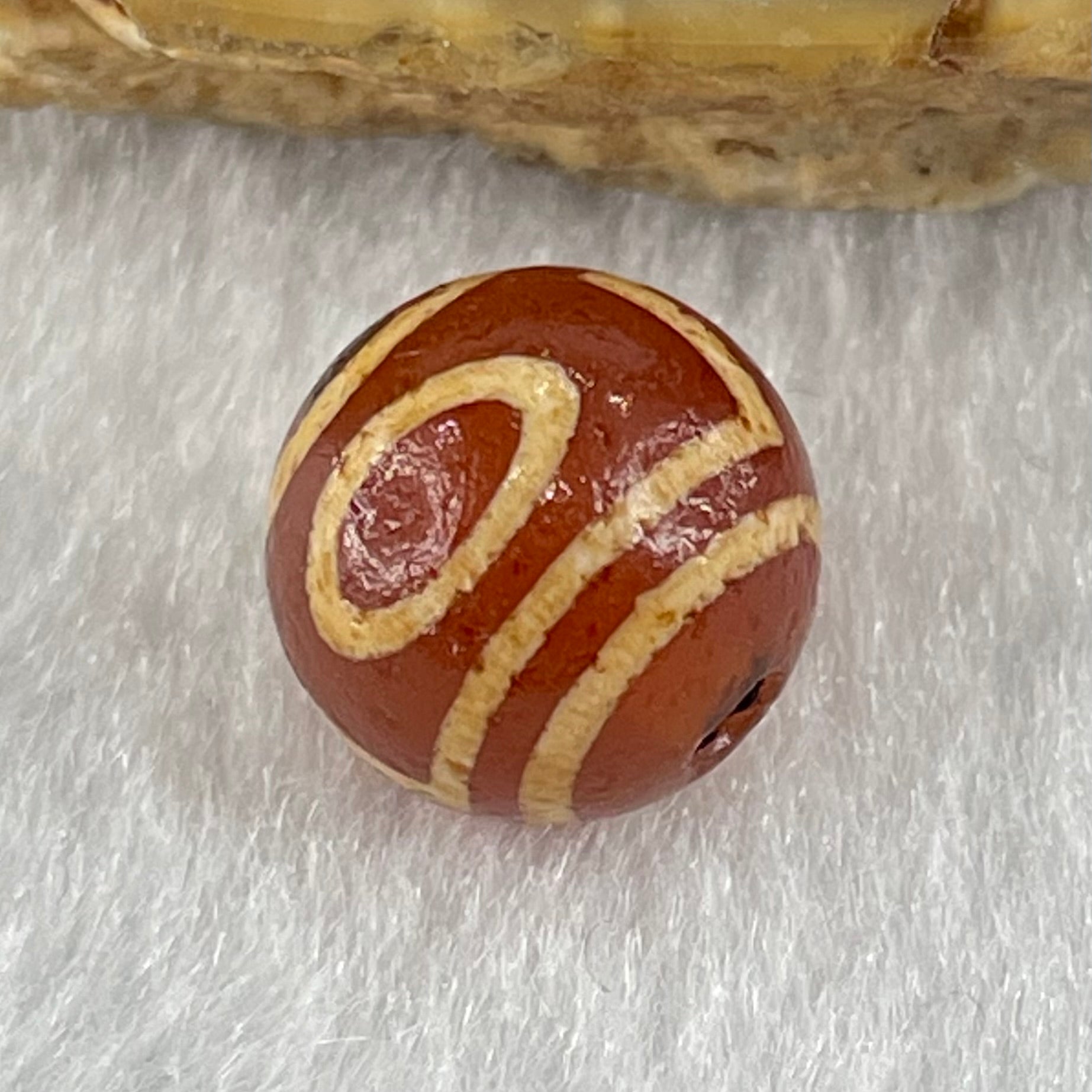 Natural Powerful Tibetan Old Oily Agate 1 Eye With Mountain Support Dzi Bead Heavenly Master (Tian Zhu) 一眼靠天珠 1.49g 10.1 by 10.3mm - Huangs Jadeite and Jewelry Pte Ltd