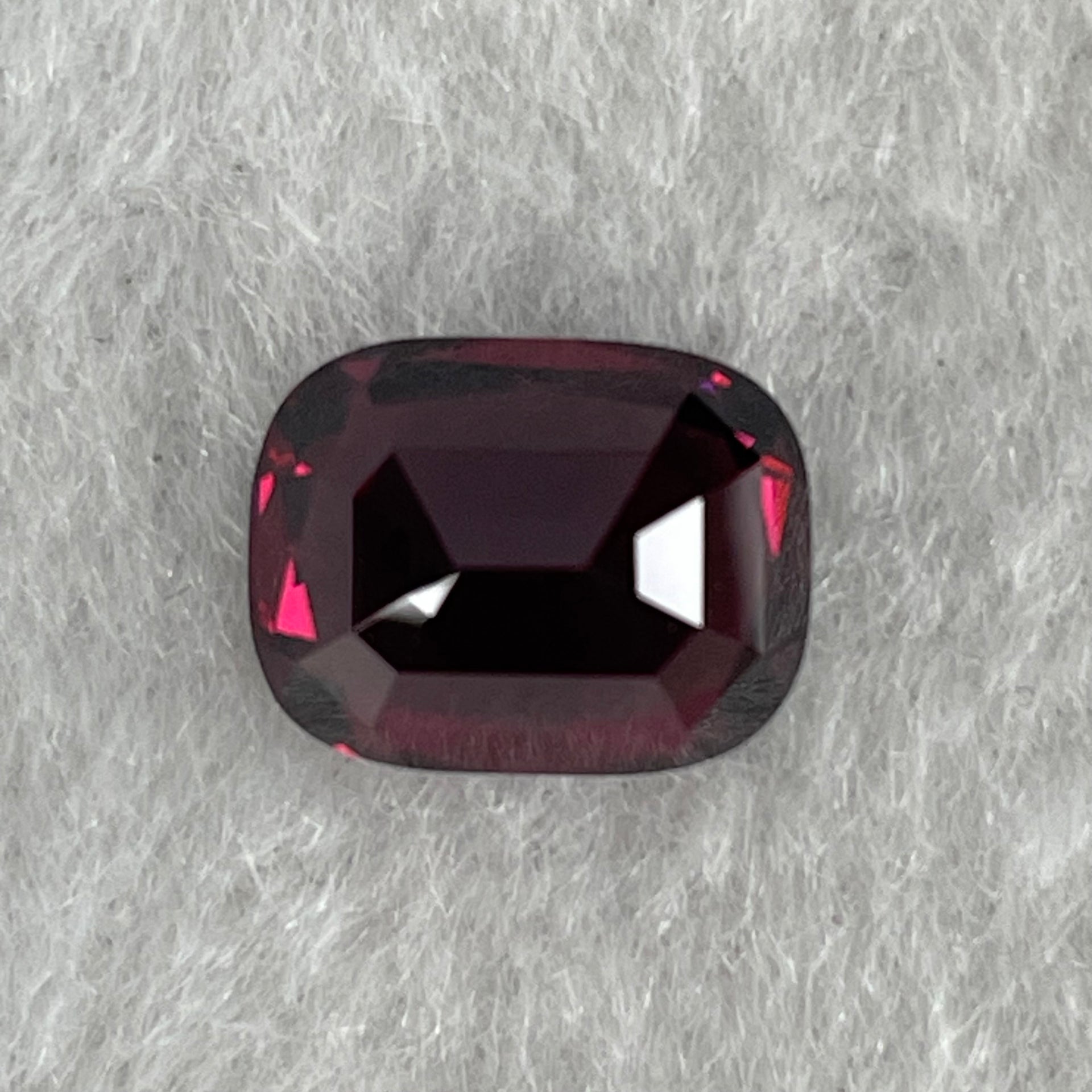 Natural Red Rhodolite Garnet Stone for Setting Cushion, brilliant/step cut 4.38cts 10.69 by 8.25 by 3.53mm NGI Cert No:32887346 - Huangs Jadeite and Jewelry Pte Ltd