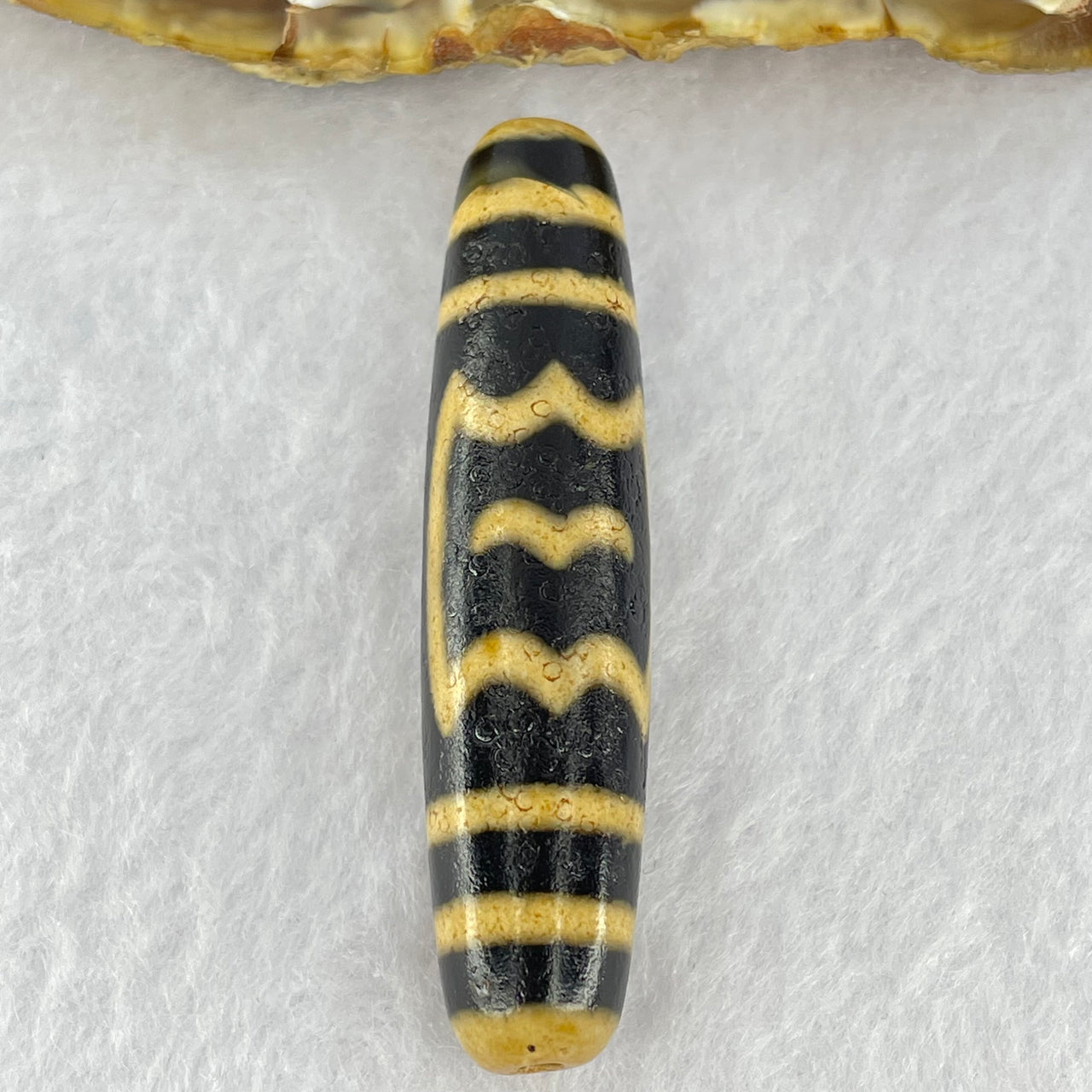 Natural Powerful Tibetan Old Oily Agate Garuda Long Dzi Bead Heavenly Master (Tian Zhu) 15.09g 56.4 by 13.3mm - Huangs Jadeite and Jewelry Pte Ltd