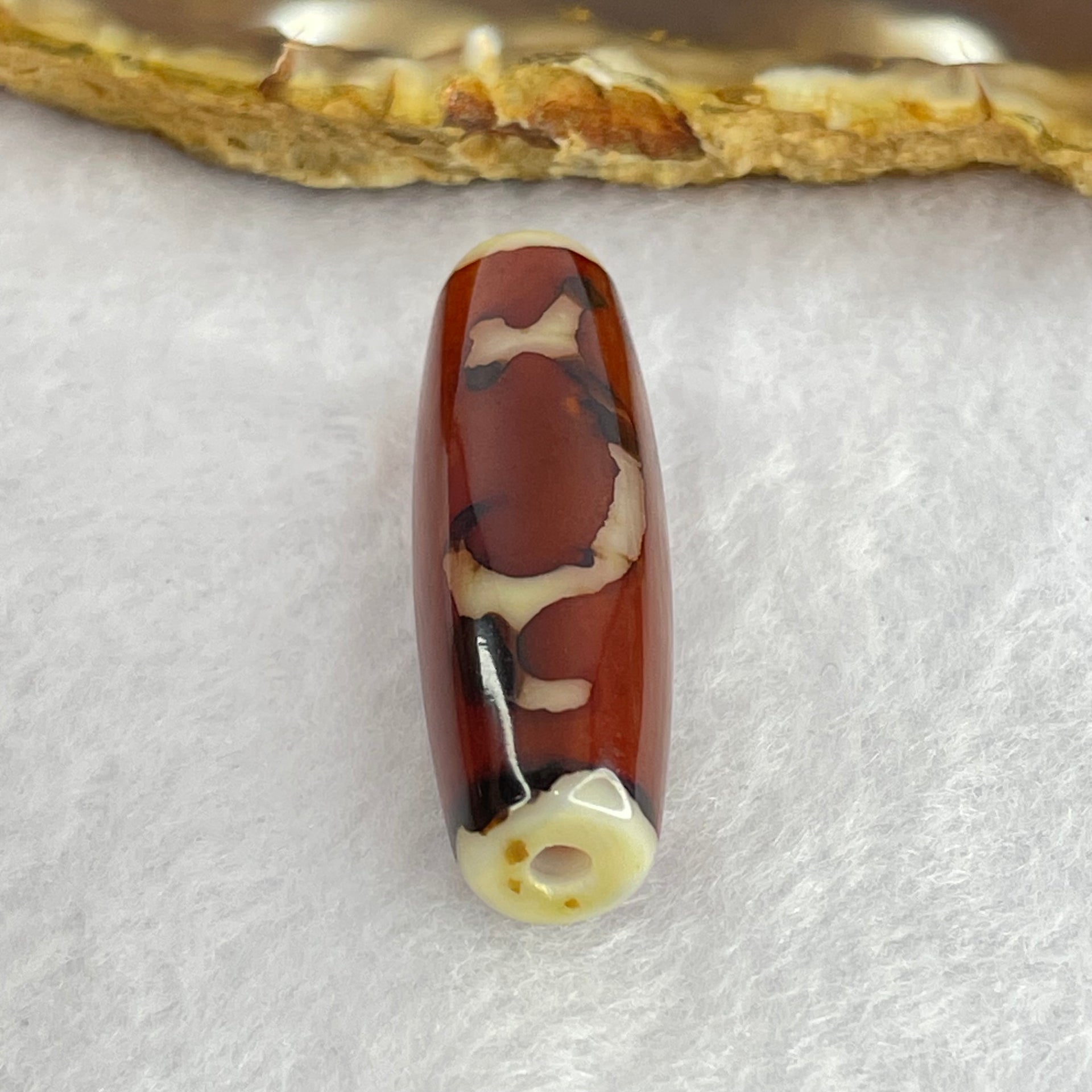 Natural Powerful Tibetan Old Oily Agate Ruyi Dzi Bead Heavenly Master (Tian Zhu) 如意天珠 8.46g 37.7 by 12.0mm - Huangs Jadeite and Jewelry Pte Ltd