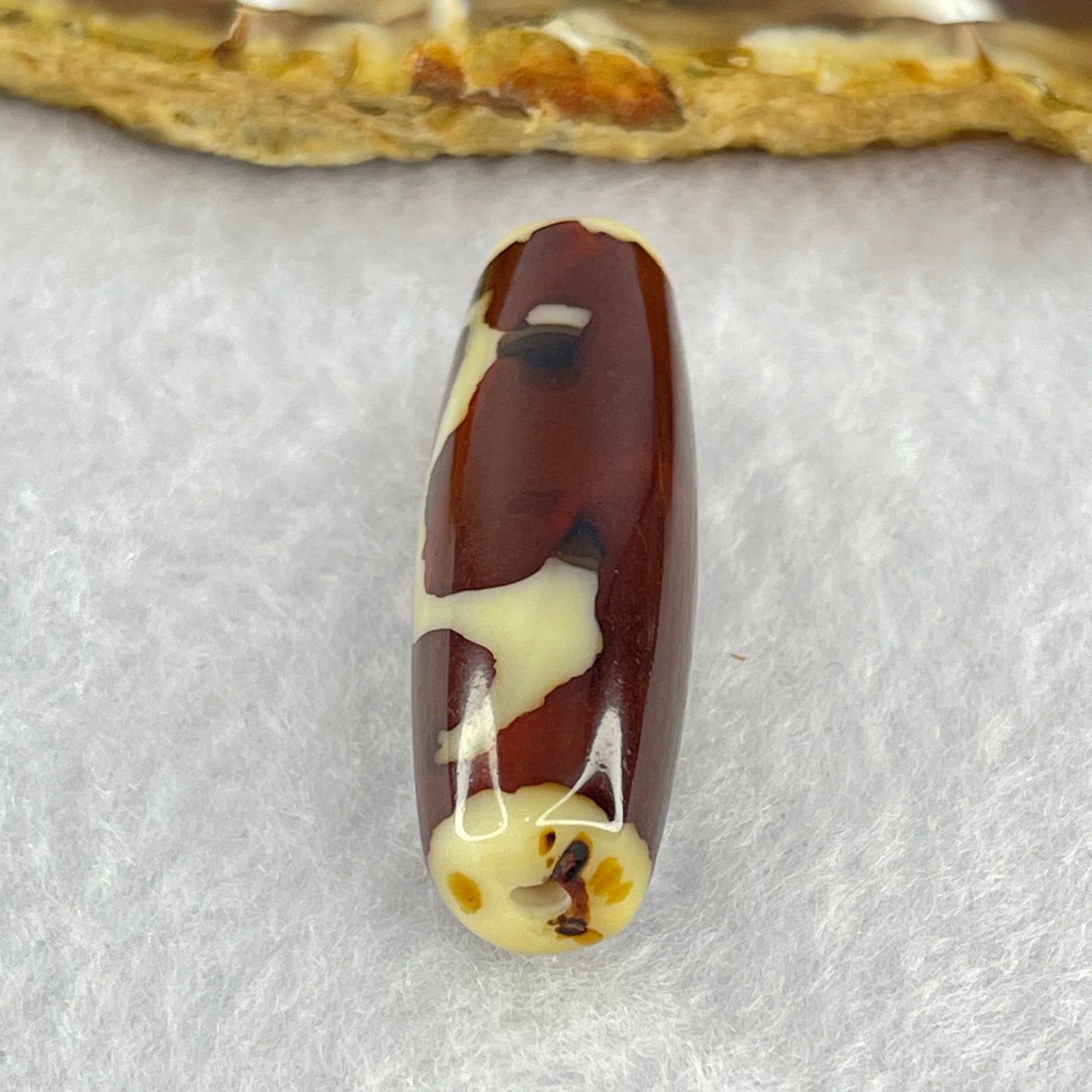 Natural Powerful Tibetan Old Oily Agate Ruyi Dzi Bead Heavenly Master (Tian Zhu) 如意天珠 8.64g 37.8 by 12.1mm - Huangs Jadeite and Jewelry Pte Ltd