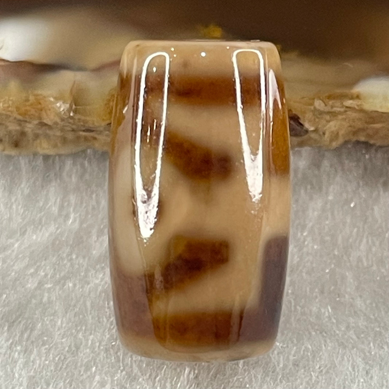Natural Powerful Tibetan Old Oily Agate Patina Guiren Tairen Human Dzi Bead Totem Amulet Heavenly Master (Tian Zhu) 贵人天诛 4.80g 20.0 by 11.7mm - Huangs Jadeite and Jewelry Pte Ltd