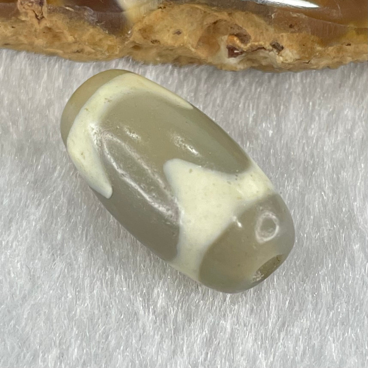 Natural Powerful Tibetan Old Oily Agate Tiger Tooth Daluo Dzi Bead Heavenly Master (Tian Zhu) 虎呀天诛 3.09g 20.0 by 10.3mm - Huangs Jadeite and Jewelry Pte Ltd