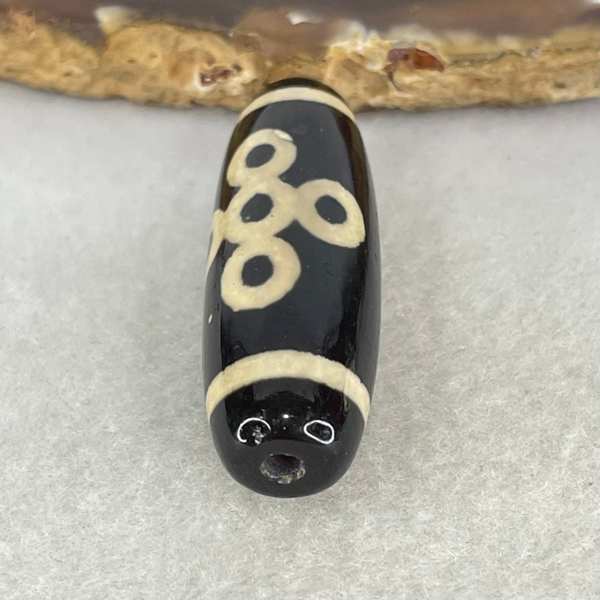 Natural Powerful Tibetan Old Oily Agate 5 Eyes Lightning Dzi Bead Heavenly Master (Tian Zhu) 五眼闪电天珠  10.91g 40.2 by 13.6mm - Huangs Jadeite and Jewelry Pte Ltd
