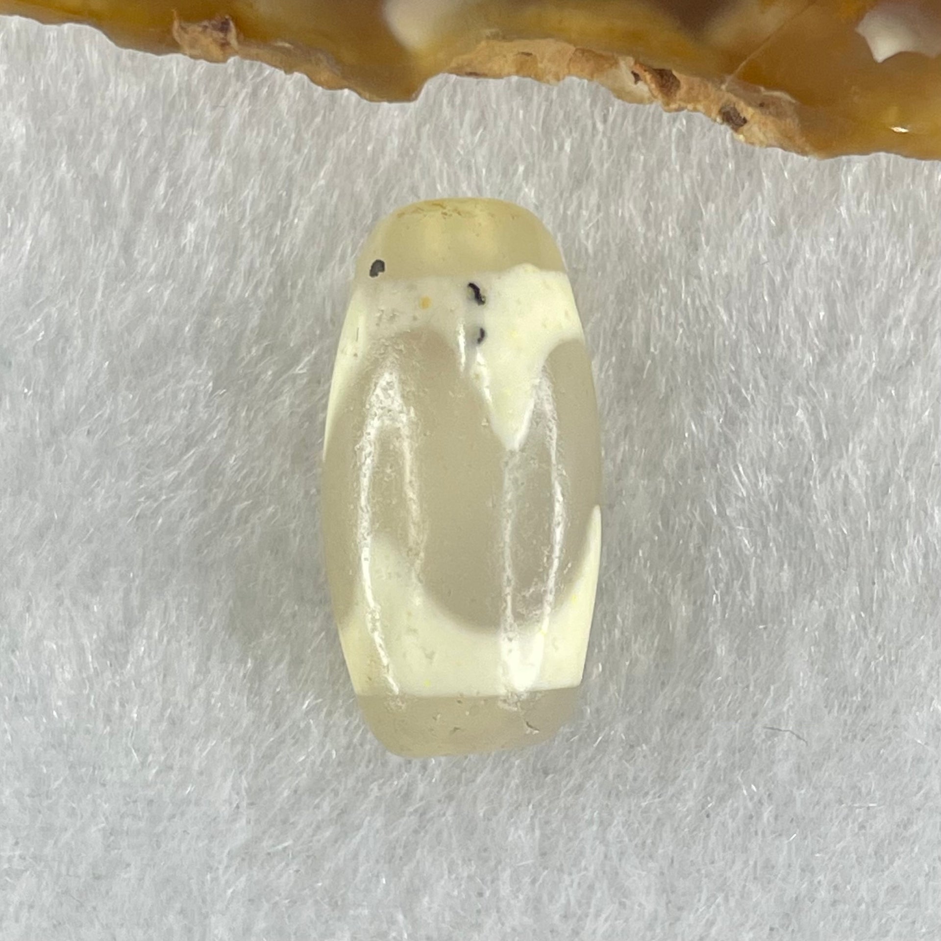 Natural Powerful Tibetan Old Oily Agate Tiger Tooth Daluo Dzi Bead Heavenly Master (Tian Zhu) 虎呀天诛 3.07g 20.1 by 10.3mm - Huangs Jadeite and Jewelry Pte Ltd