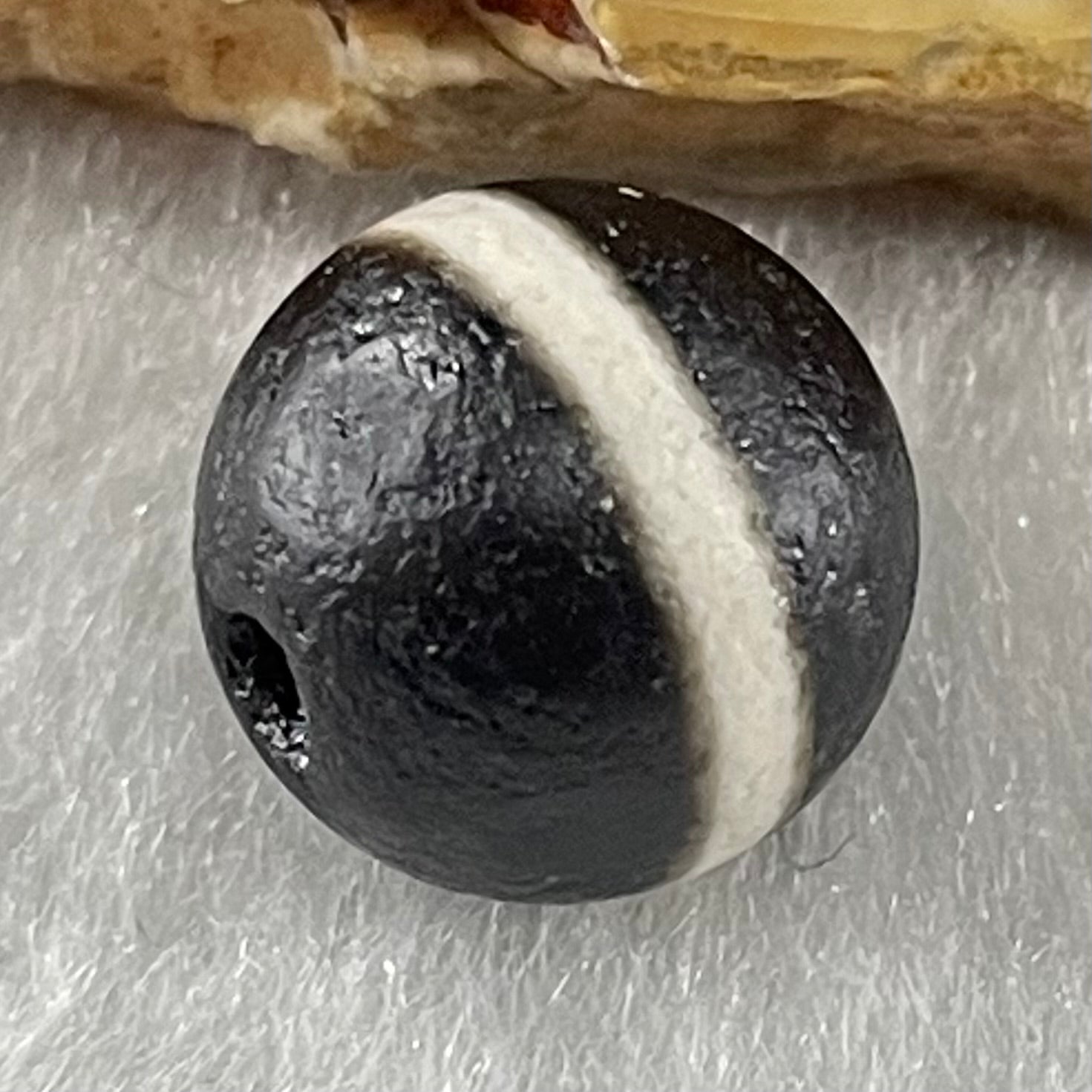 Natural Powerful Tibetan Old Oily Agate 1 Lines Dzi Bead Heavenly Master (Tian Zhu) 1.43g 10.0 by 10.4mm - Huangs Jadeite and Jewelry Pte Ltd