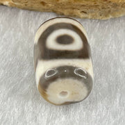 Natural Powerful Tibetan Old Oily Agate 3 Eyes Dzi Bead Heavenly Master (Tian Zhu) 三眼天诛 3.30g 15.4 by 11.0mm - Huangs Jadeite and Jewelry Pte Ltd