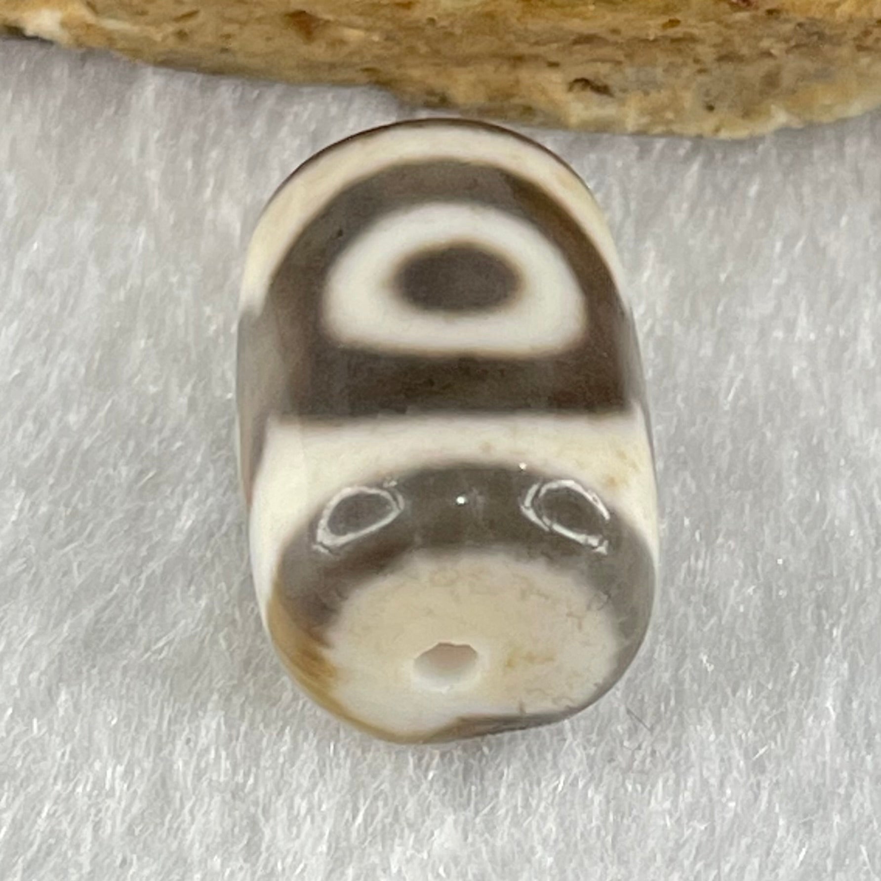 Natural Powerful Tibetan Old Oily Agate 3 Eyes Dzi Bead Heavenly Master (Tian Zhu) 三眼天诛 3.30g 15.4 by 11.0mm - Huangs Jadeite and Jewelry Pte Ltd
