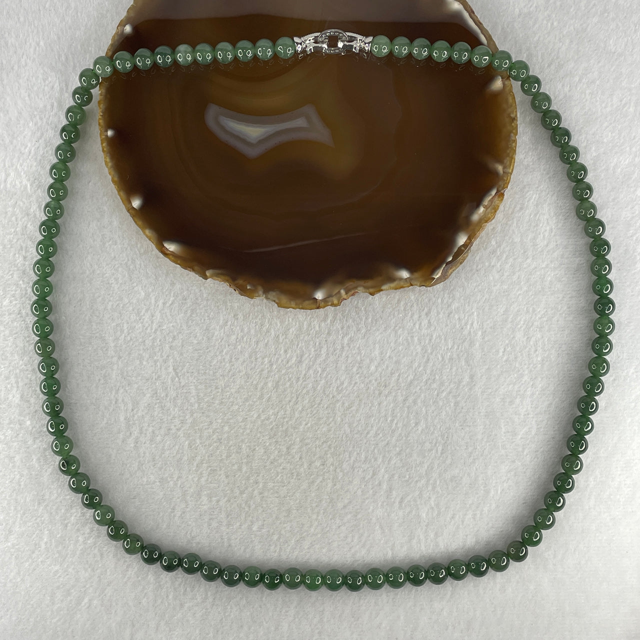 Certified Natural Type A Semi Icy Full Intense Green Jadeite Beads Necklace 76.07g 68cm 8.0mm 88 Beads