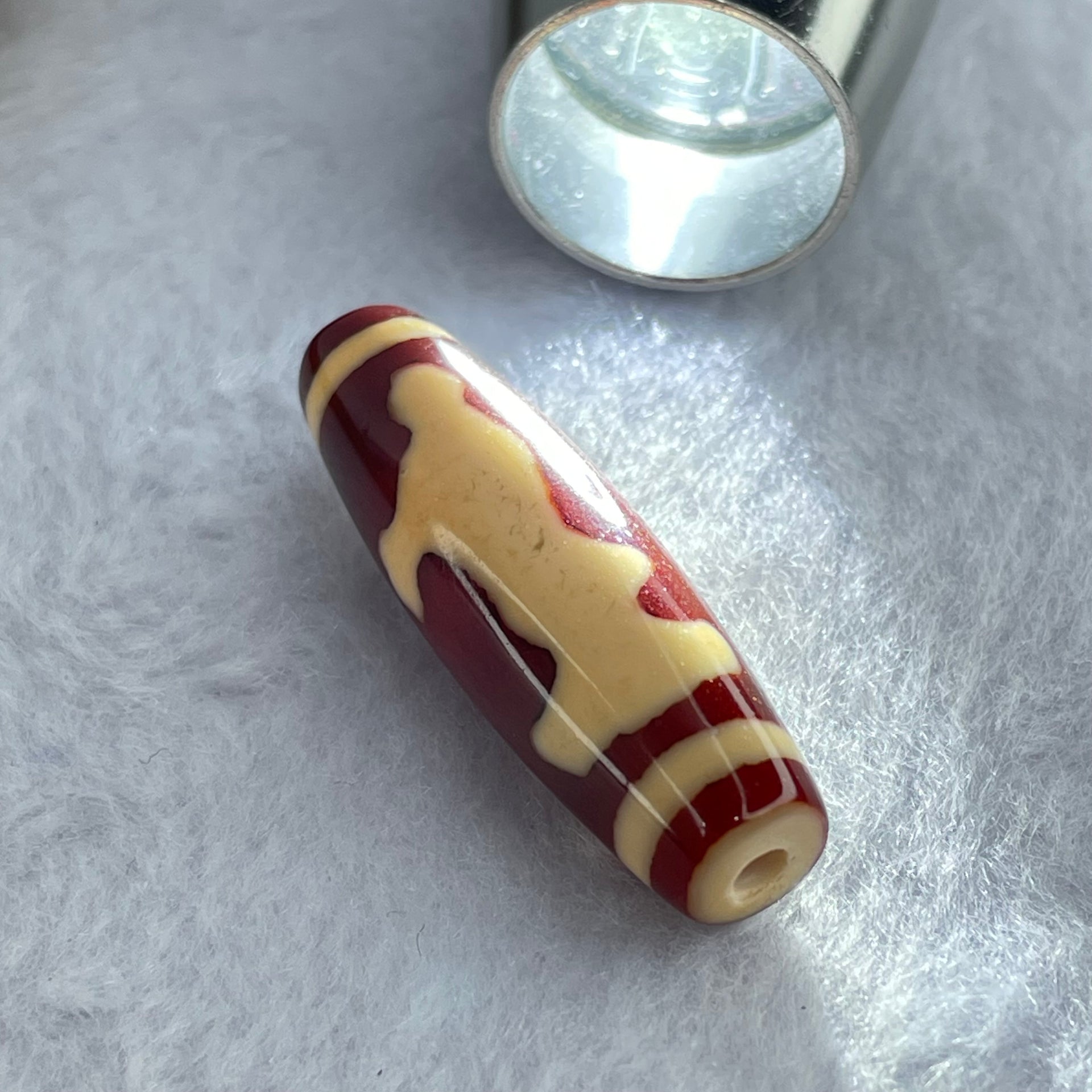 Natural Powerful Tibetan Old Oily Red and Yellowish White Agate Guan Yin Dzi Bead Heavenly Master (Tian Zhu) 观音天诛 8.00g 38.3 by 11.8mm - Huangs Jadeite and Jewelry Pte Ltd