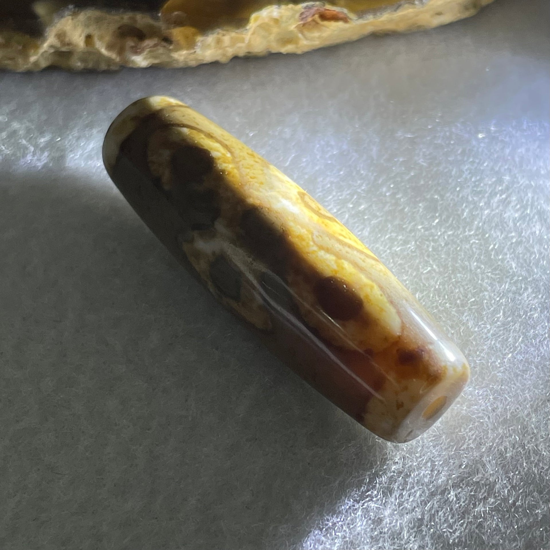 Natural Powerful Tibetan Old Oily Agate 5 Eyes Lightning Dzi Bead Heavenly Master (Tian Zhu) 五眼闪电天珠 9.26g 39.2 by 12.2mm - Huangs Jadeite and Jewelry Pte Ltd