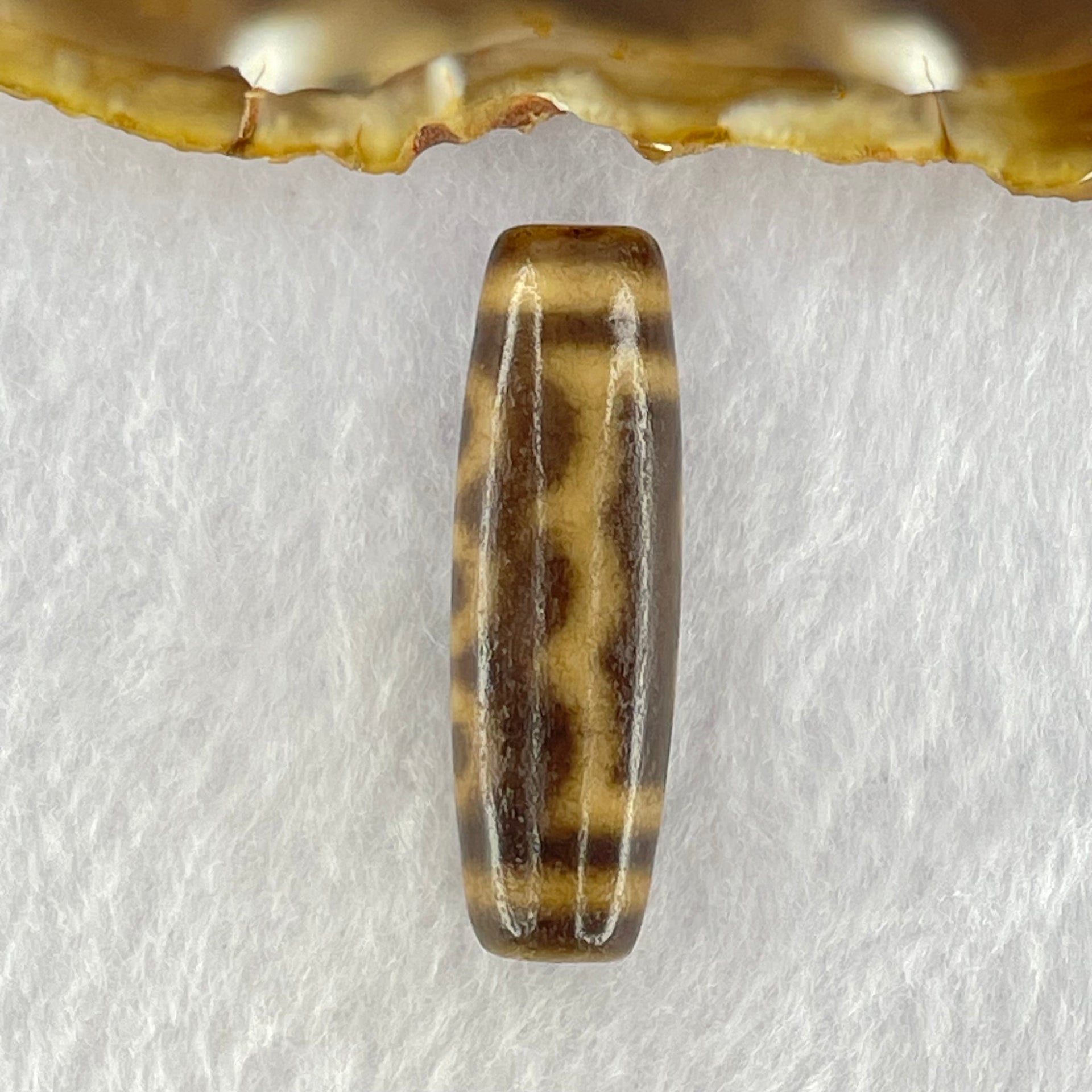 Natural Powerful Tibetan Old Oily Agate 5 Eyes Dzi Bead Heavenly Master (Tian Zhu) 五眼天诛 8.69g 38.3 by 12.0mm - Huangs Jadeite and Jewelry Pte Ltd