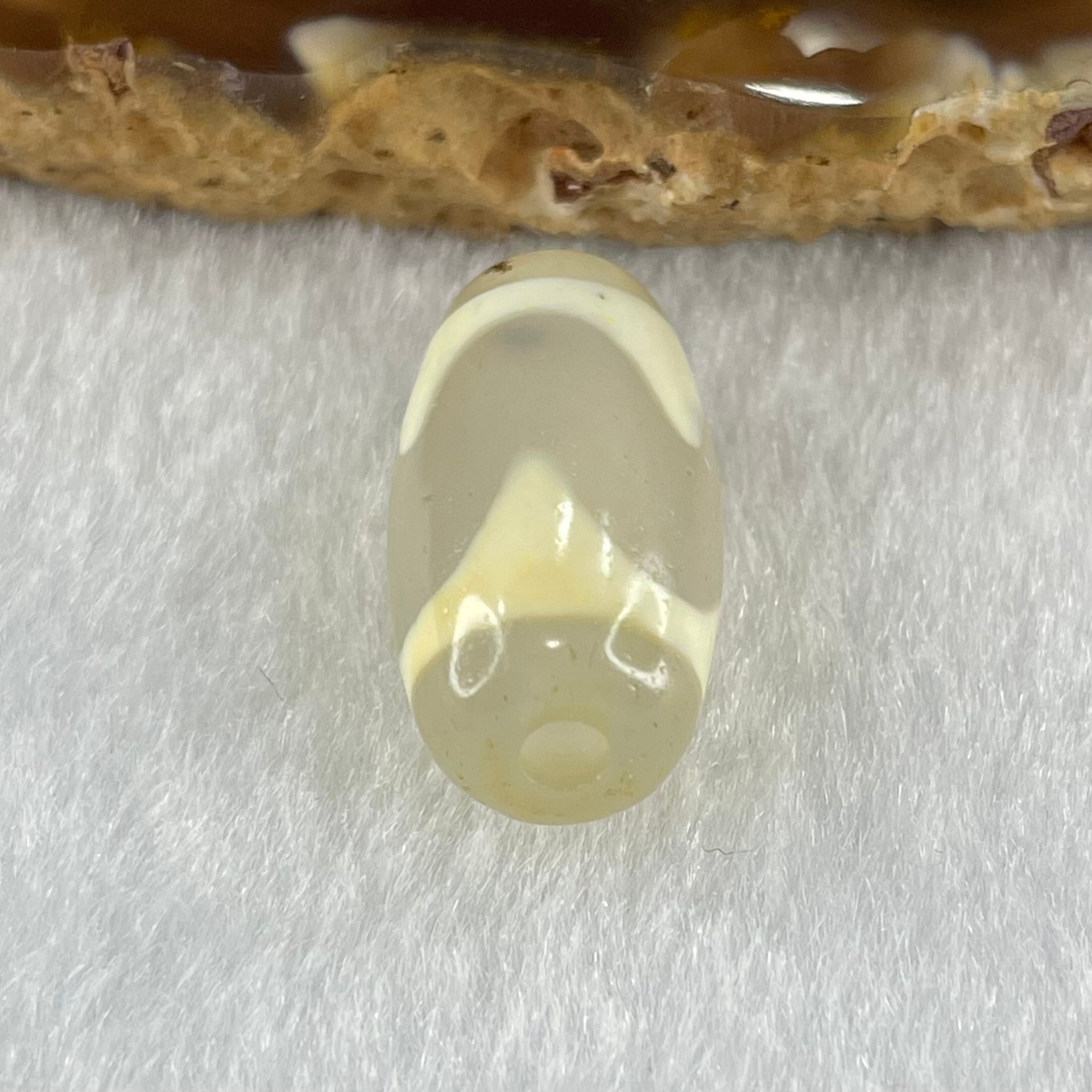 Natural Powerful Tibetan Old Oily Agate Tiger Tooth Daluo Dzi Bead Heavenly Master (Tian Zhu) 虎呀天诛 3.17g 20.0 by 10.4mm - Huangs Jadeite and Jewelry Pte Ltd