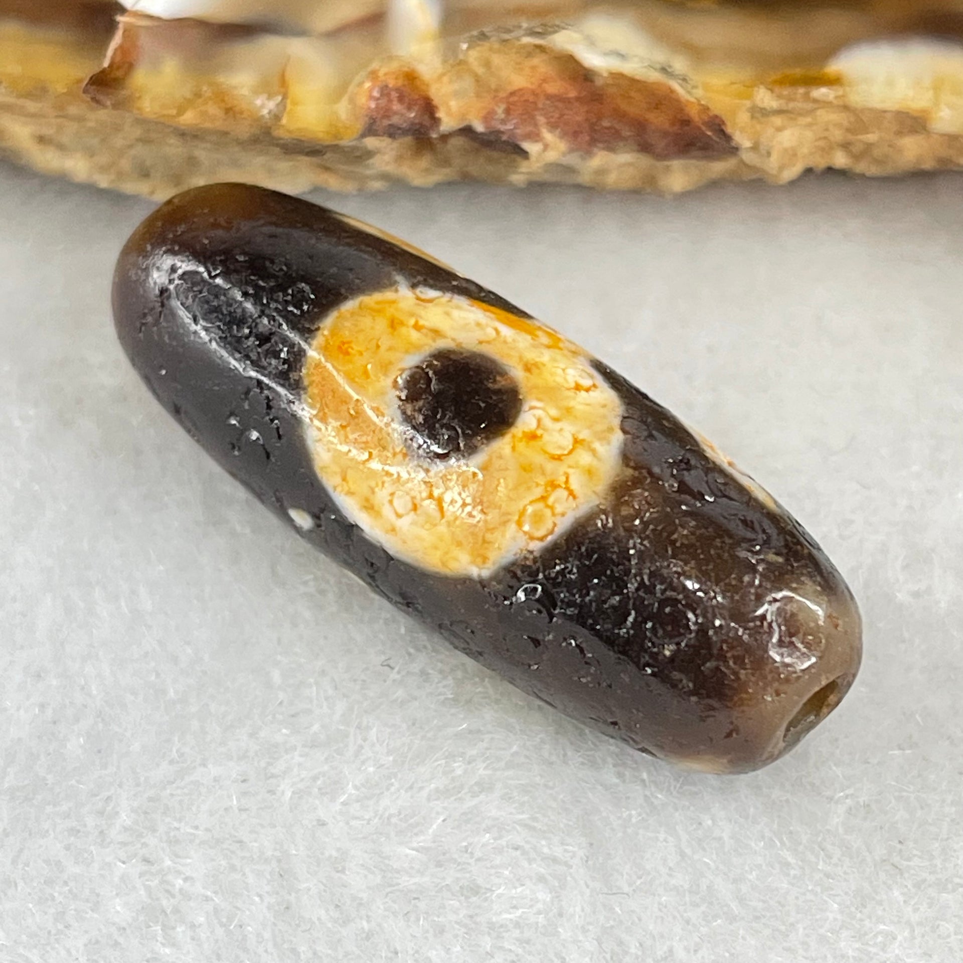 Natural Powerful Tibetan Old Oily Agate Patina Guiren Tairen Human Dzi Bead Totem Amulet Heavenly Master (Tian Zhu) 贵人天诛 4.88g 28.9 by 10.6mm - Huangs Jadeite and Jewelry Pte Ltd