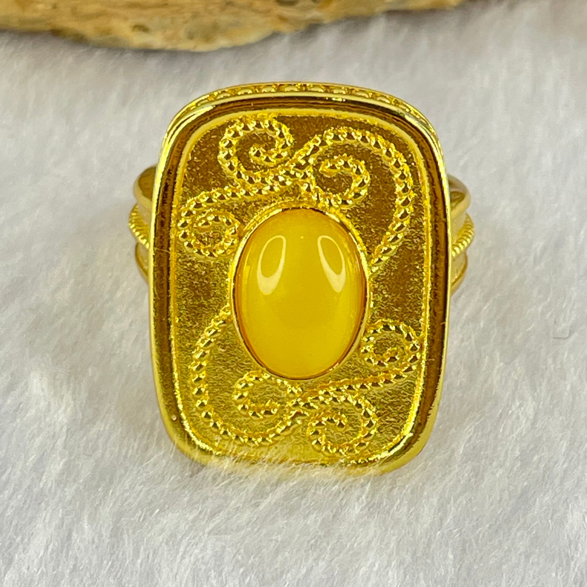 Natural Butterscotch Amber in  Sliver Gold Color Ring (Adjustable Size) 7.21g 10.1 by 6.5 by 3.5mm - Huangs Jadeite and Jewelry Pte Ltd