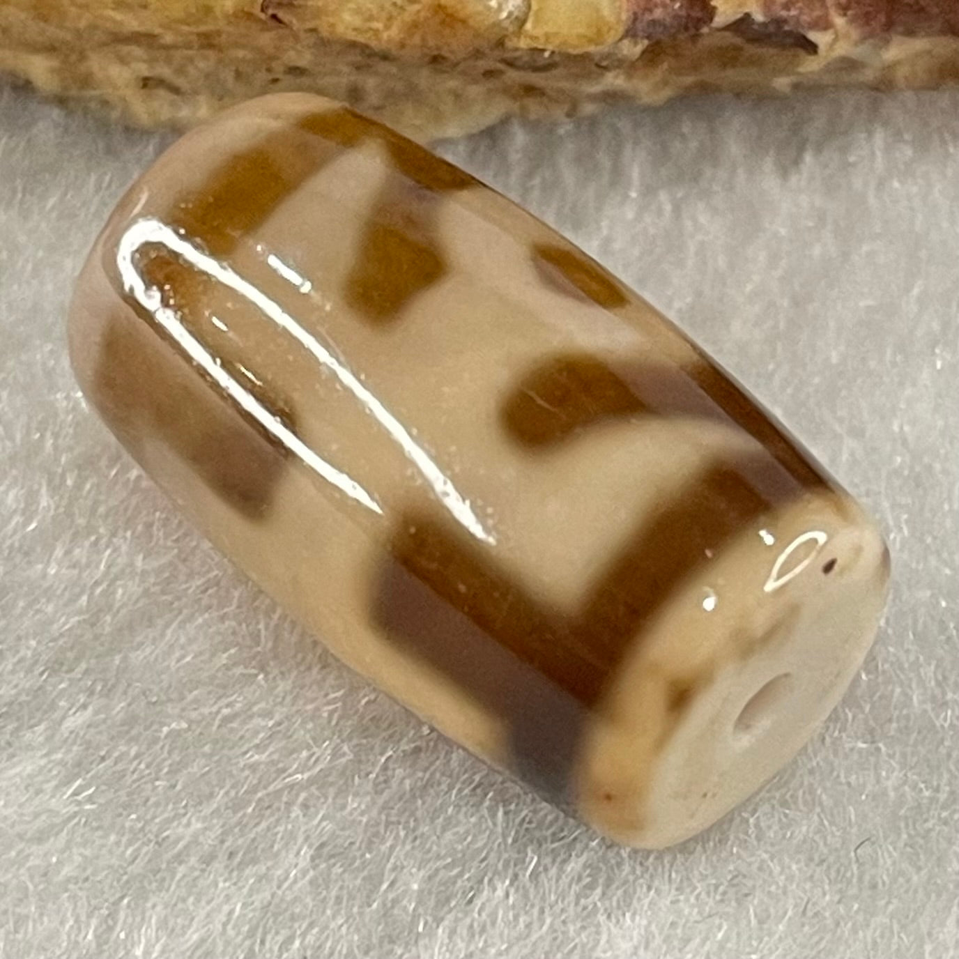 Natural Powerful Tibetan Old Oily Agate Patina Guiren Tairen Human Dzi Bead Totem Amulet Heavenly Master (Tian Zhu) 贵人天诛 4.81g 19.9 by 11.6mm - Huangs Jadeite and Jewelry Pte Ltd