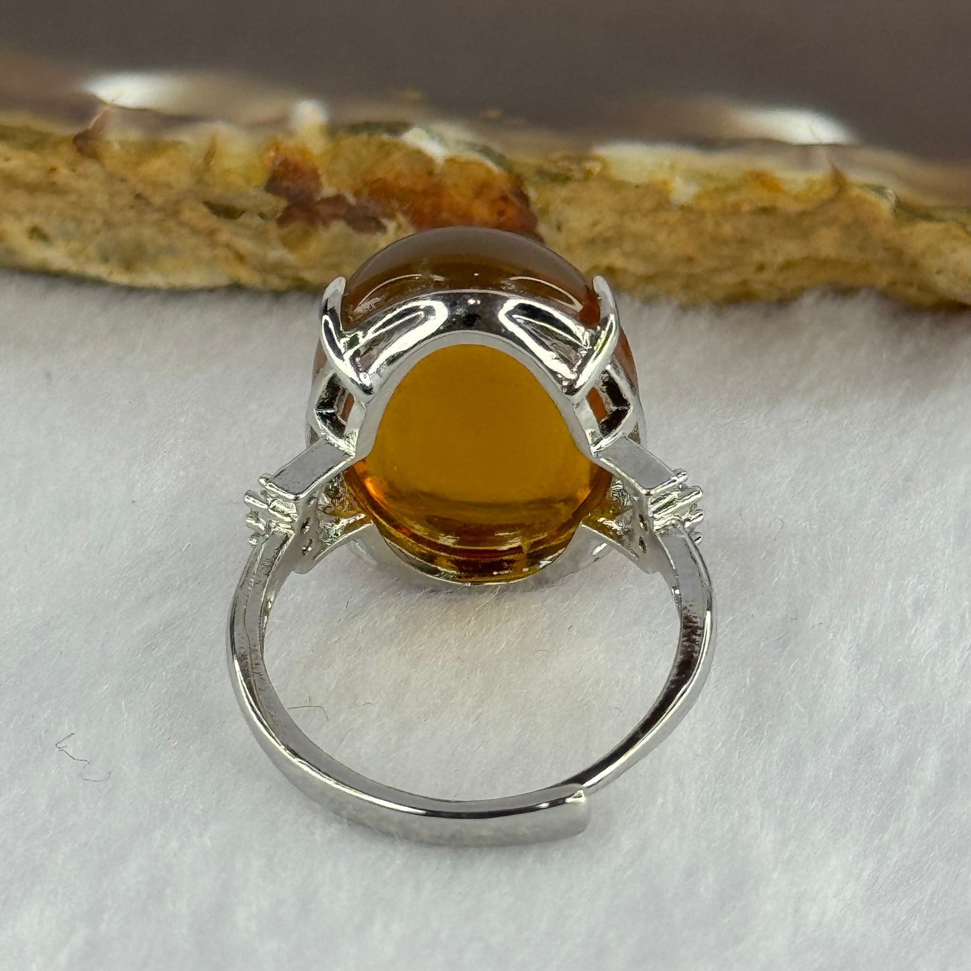 Natural Yellow Amber in S925 Sliver Ring (Adjustable Size) 3.54g 20.1 by 14.5 by 7.0mm - Huangs Jadeite and Jewelry Pte Ltd