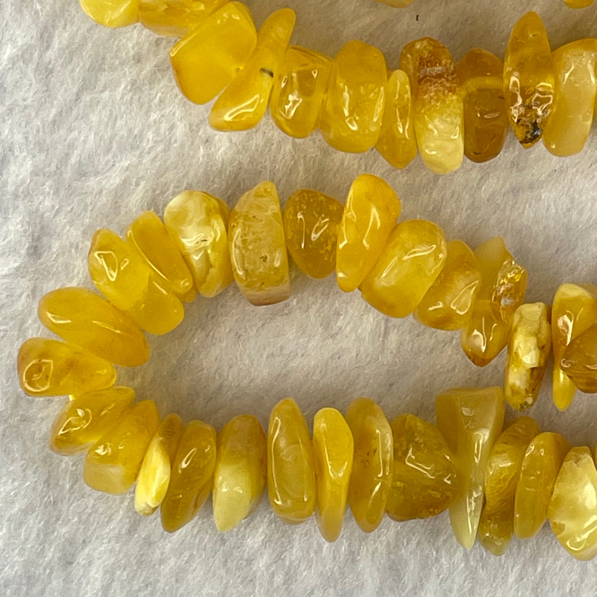 Natural Beeswax Raw Stone Irregular Beads Necklace 天然蜜蜂蜡原石项链 26.66g 46cm 13.7 by 8.5 by 4.5mm, 7.4 by 7.2 by 4.4mm 127pcs - Huangs Jadeite and Jewelry Pte Ltd