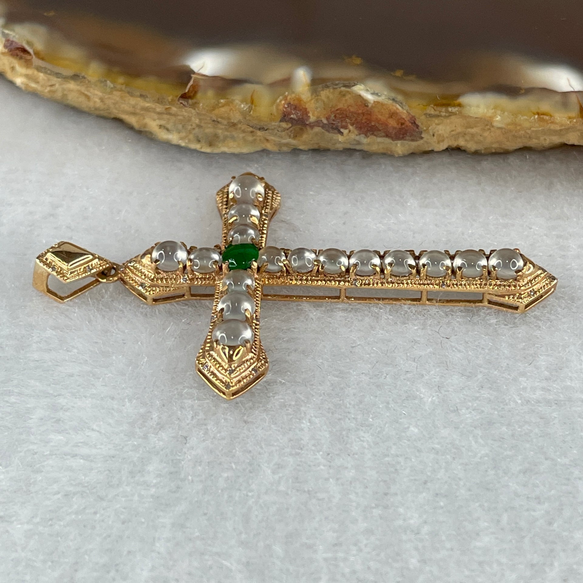Type A Burmese Jade Jadeite 18k Rose Gold Cross 2.82g 45.9 by 27.8 by 4.6mm - Huangs Jadeite and Jewelry Pte Ltd