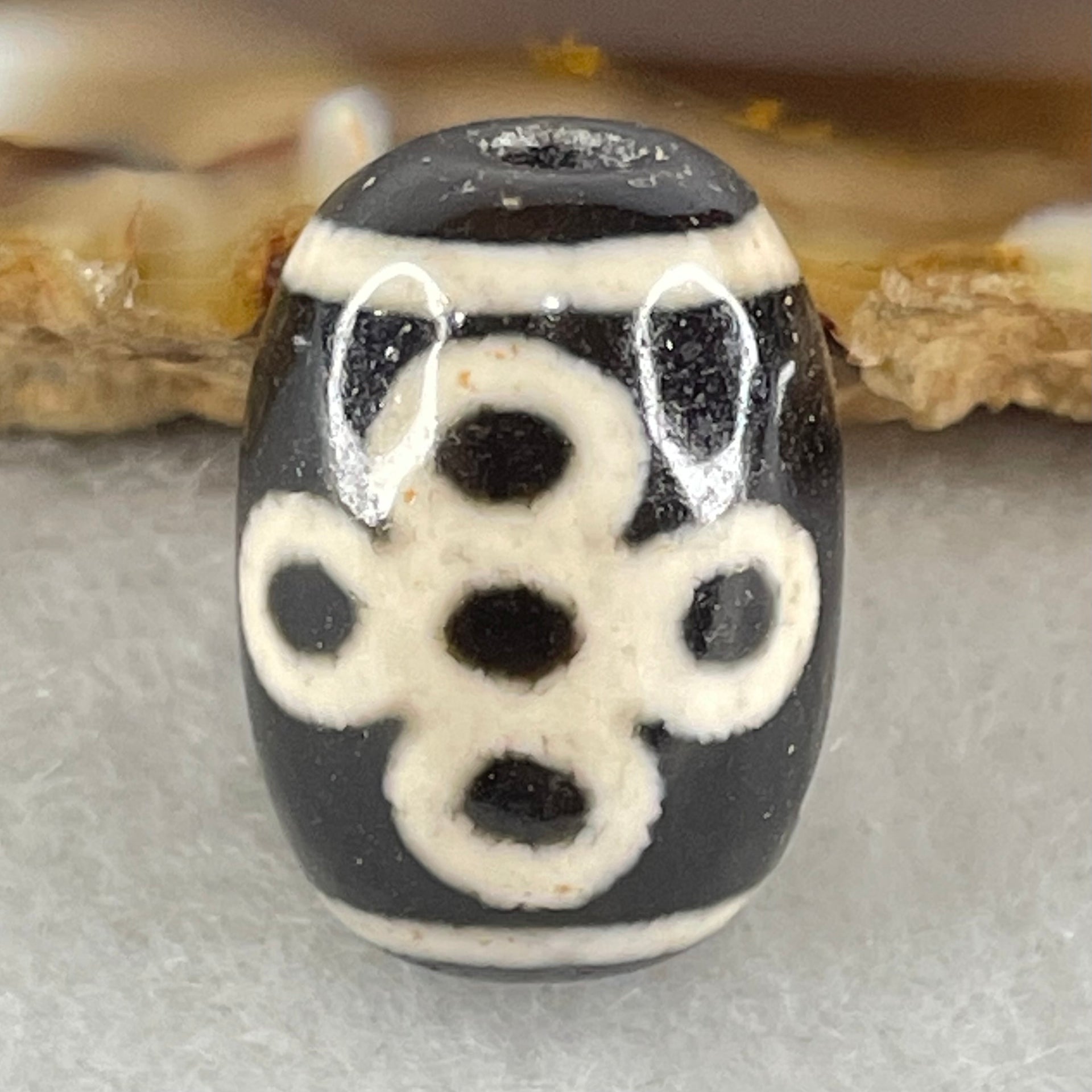 Natural Powerful Tibetan Old Oily Agate 5 Eyes Lightning Dzi Bead Heavenly Master (Tian Zhu) 五眼闪电天珠 4.20g 17.4 by 12.7mm - Huangs Jadeite and Jewelry Pte Ltd