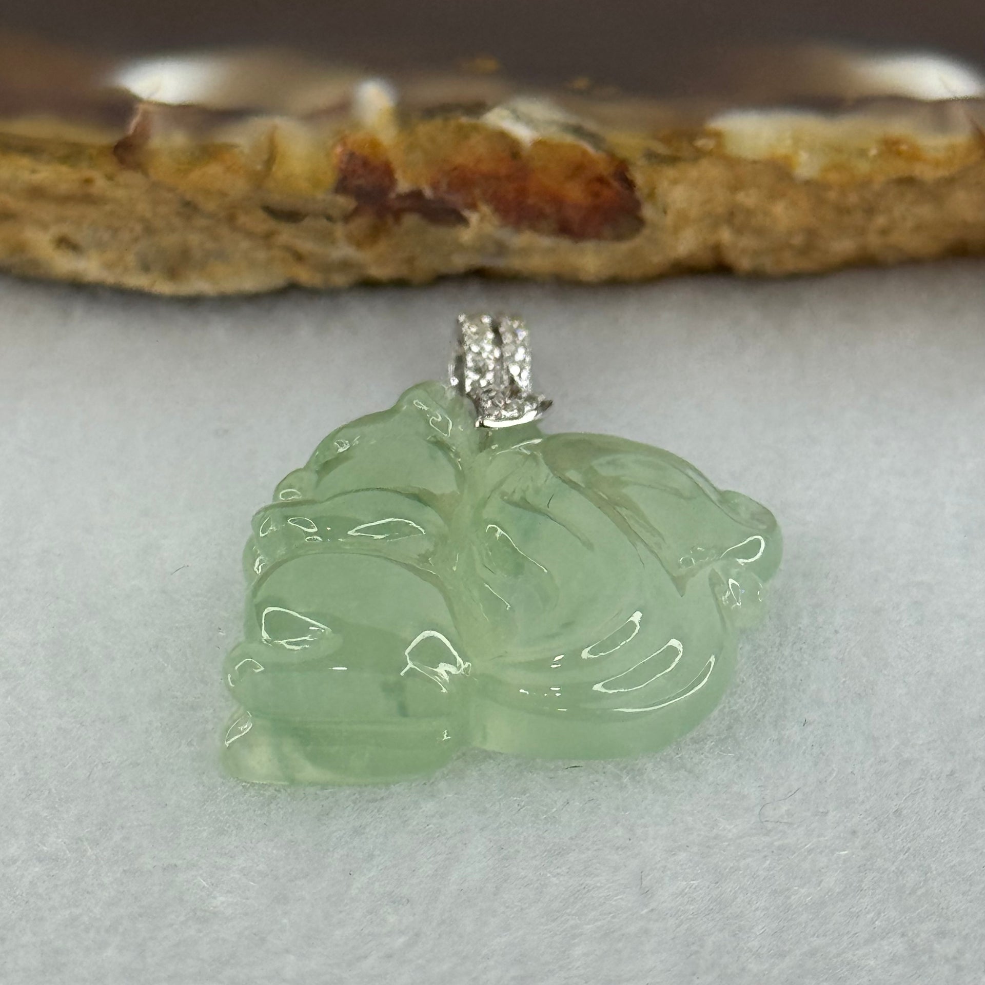 18K White Gold Type A Light Green Jadeite Squirrel Pendant with Natural Diamonds 5.68g 21.0 by 21.4 by 6.8mm - Huangs Jadeite and Jewelry Pte Ltd