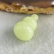 Natural Light Green Chalcedony Mini Hulu Display 4.69g 22.7 by 14.2mm - Huangs Jadeite and Jewelry Pte Ltd