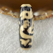 Natural Powerful Tibetan Old Oily Agate Vermilion Bird Fire Element Dzi Bead Heavenly Master (Tian Zhu) 朱雀天珠 8.74g 37.5 by 12.3mm - Huangs Jadeite and Jewelry Pte Ltd