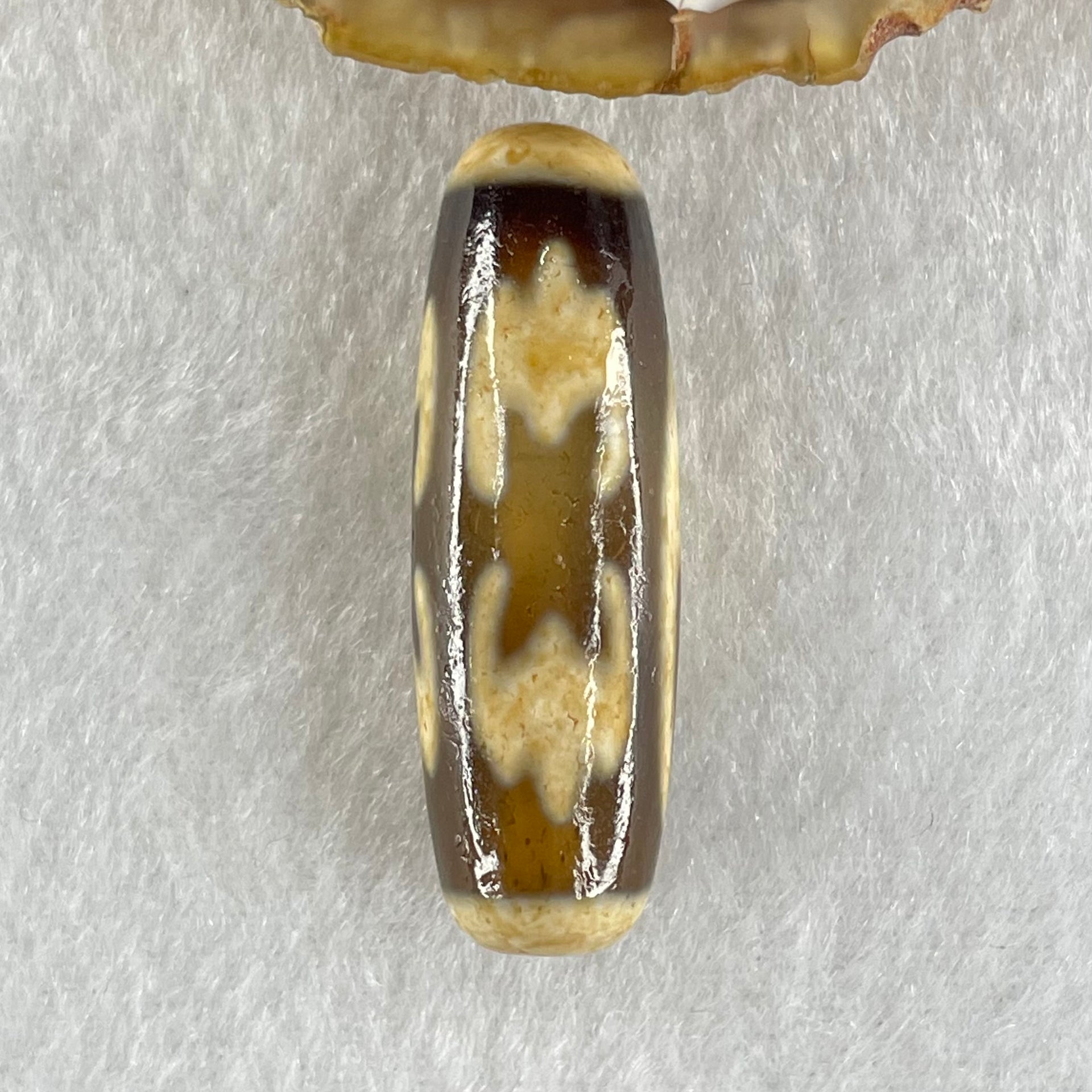 Natural Powerful Tibetan Old Oily Agate 5 Bats Dzi Bead Heavenly Master (Tian Zhu) 五个蝙蝠天诛 8.76g 37.7 by 12.3mm - Huangs Jadeite and Jewelry Pte Ltd