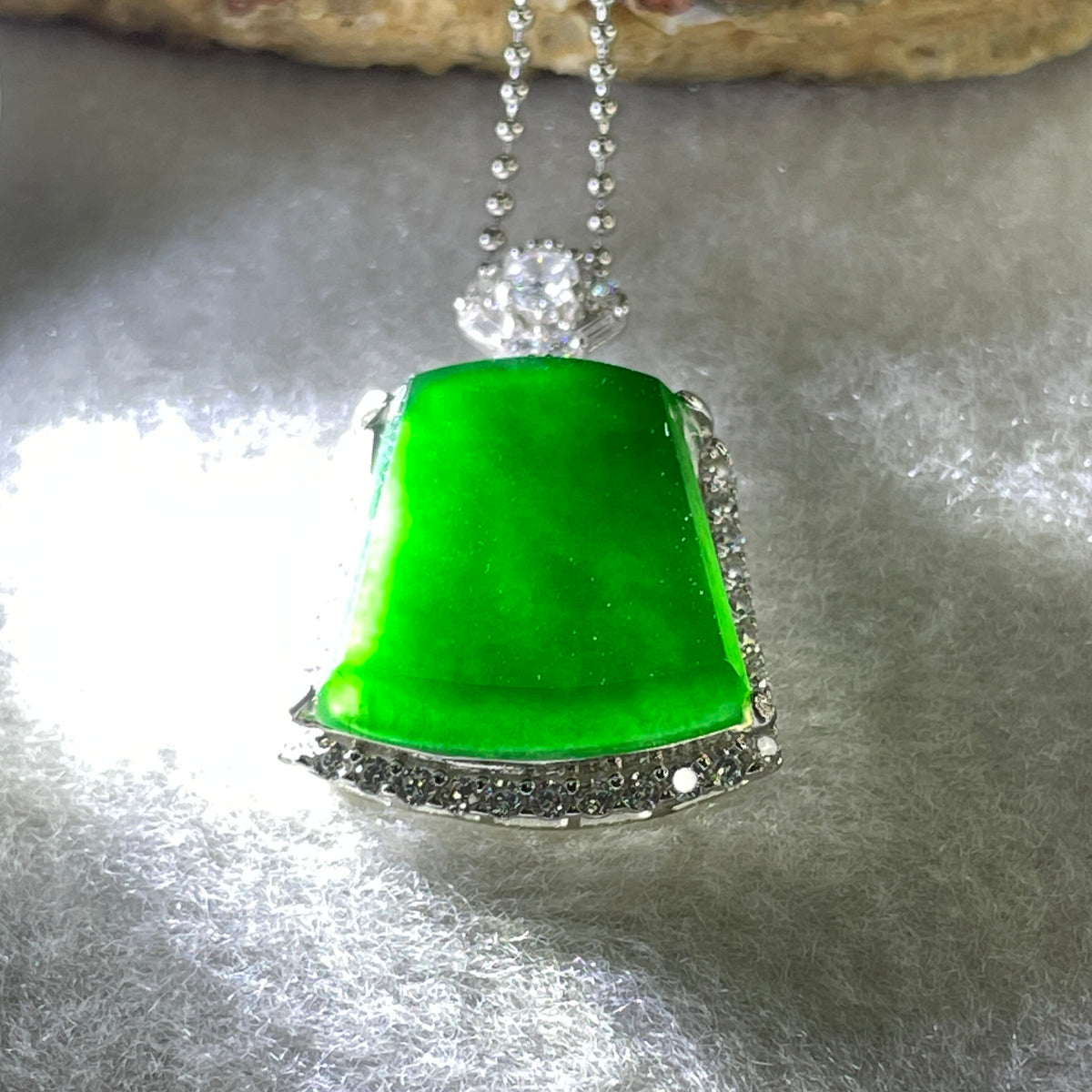 Natural Type A Omphacite Green Jadeite Wushipai Necklace in S925 Silver | (5.88g | 44cm S925 | 18.0 x 16.0 x 3.5mm | Unobstructed Peace & Supreme Protection Anchor, Feng Shui Prosperity & Executive Calm Necklace) - Huangs Jadeite and Jewelry Pte Ltd