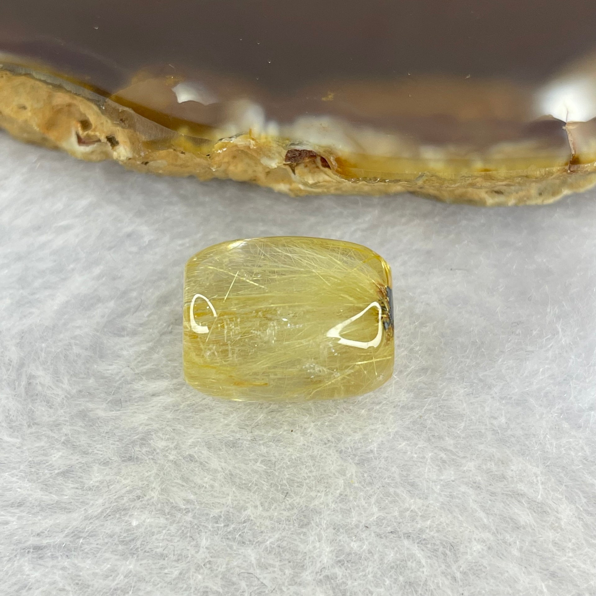 Good Grade Natural Golden Rutilated Quartz Crystal Lulu Tong Barrel 天然金顺发晶水晶露露通桶 
3.13g 14.2 by 1.11mm - Huangs Jadeite and Jewelry Pte Ltd