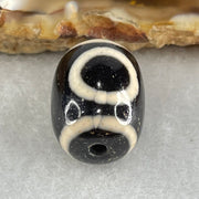 Natural Powerful Tibetan Old Oily Agate 1 Eye With Swastika Dzi Bead (Hotu Dzi) 4.62g 17.5 by 13.2mm - Huangs Jadeite and Jewelry Pte Ltd