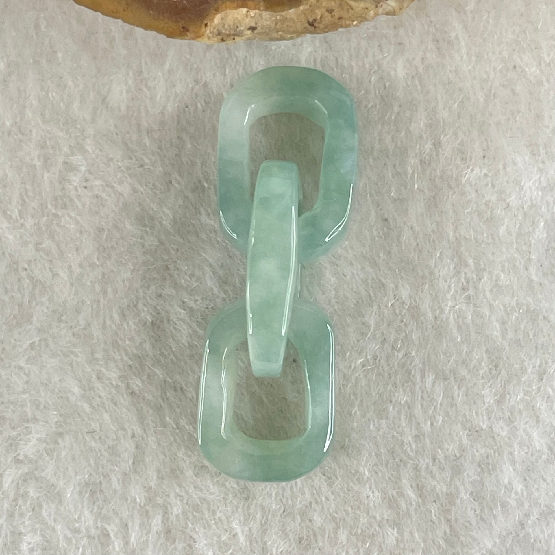 Type A Blueish Green with Faint White Jadeite Rolo Link Chain for Setting 2.43g 14.6 by 10.5 by 3.3mm - Huangs Jadeite and Jewelry Pte Ltd