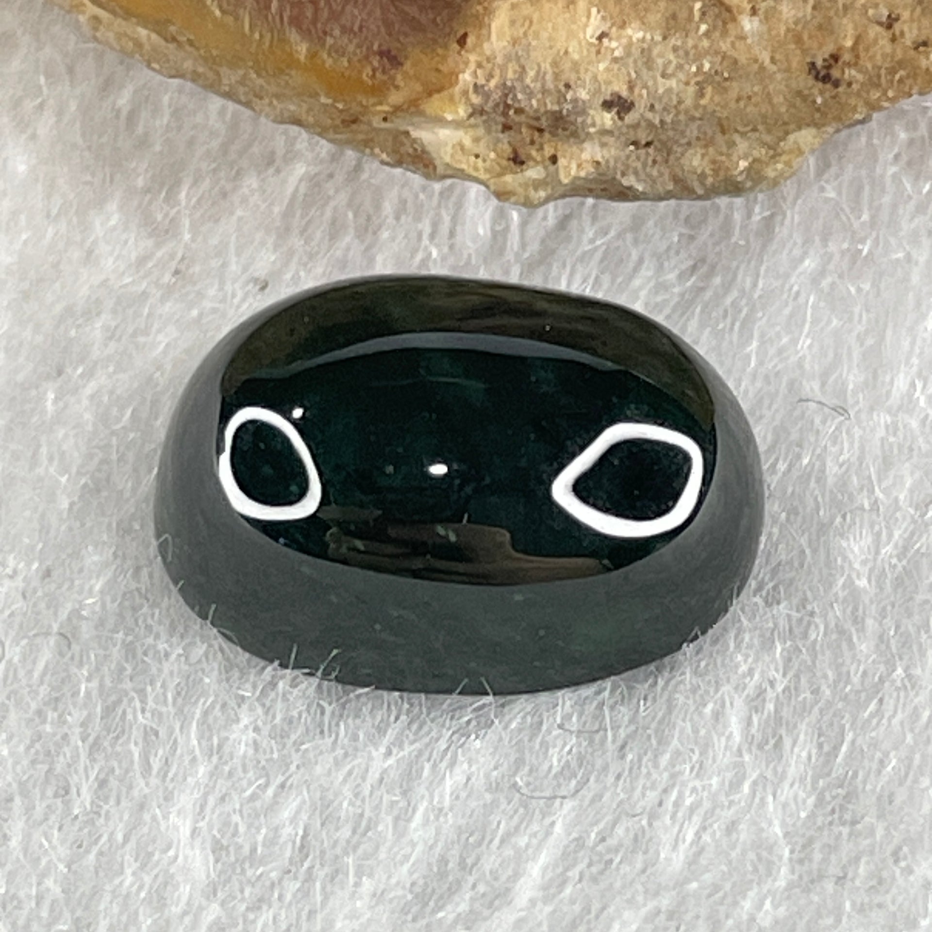 Type A Translucent Black Omphacite Jadeite Round Cabouchon Stone For Setting 1.09g 11.9 by 8.5 by 5.2mm - Huangs Jadeite and Jewelry Pte Ltd