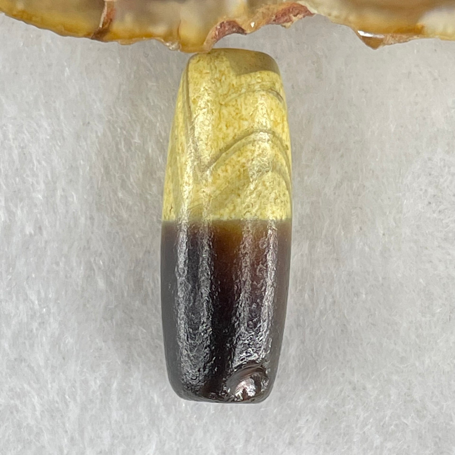 Natural Powerful Tibetan Old Oily Agate 1 Lines Dzi Bead Heavenly Master (Tian Zhu) 4.88g 28.4 by 10.6mm - Huangs Jadeite and Jewelry Pte Ltd