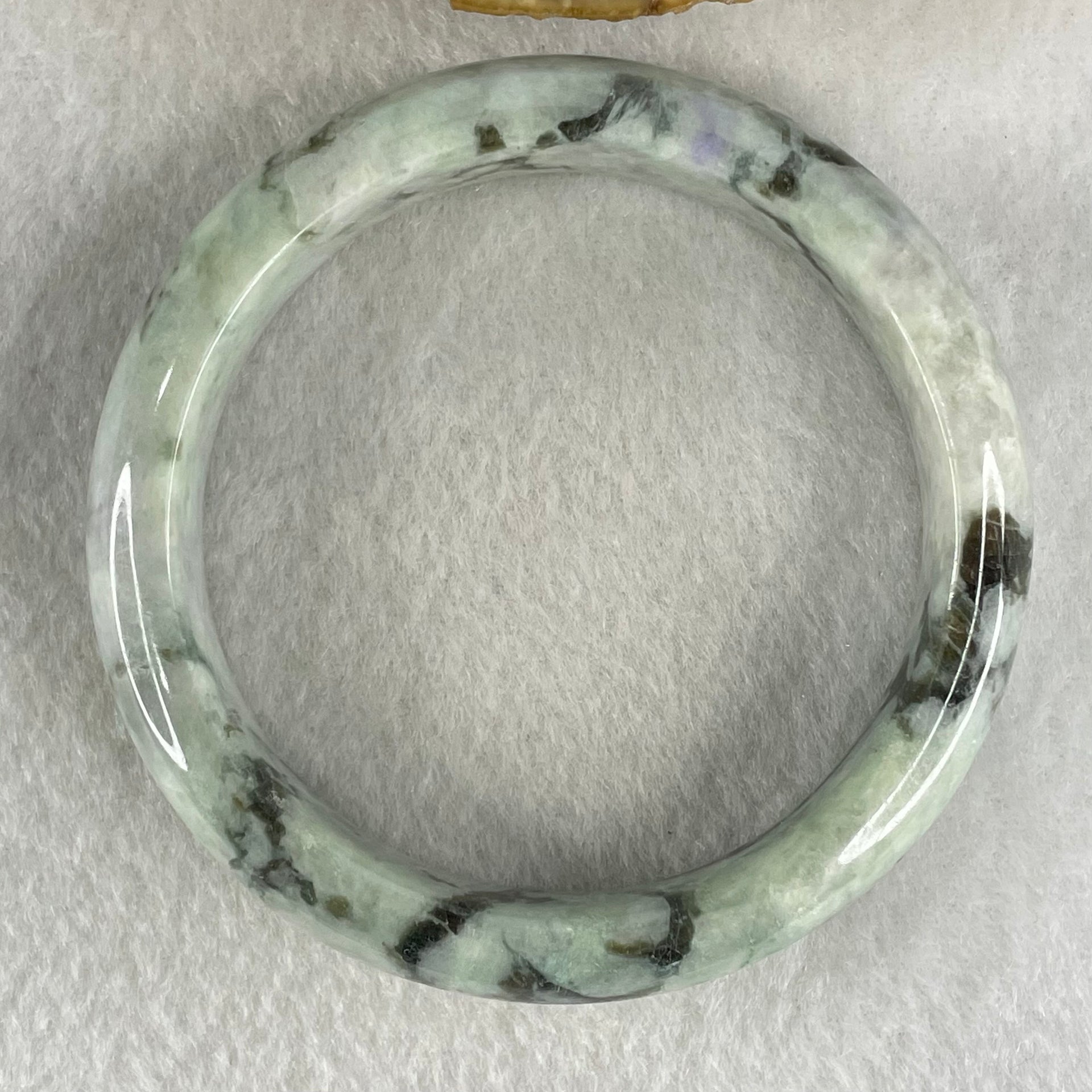 Type A Light Green with Green piao Hua Floral Jadeite Bangle 56.08g Inner Diameter 55.1mm 13.9 by 8.9mm (Internal Line) - Huangs Jadeite and Jewelry Pte Ltd