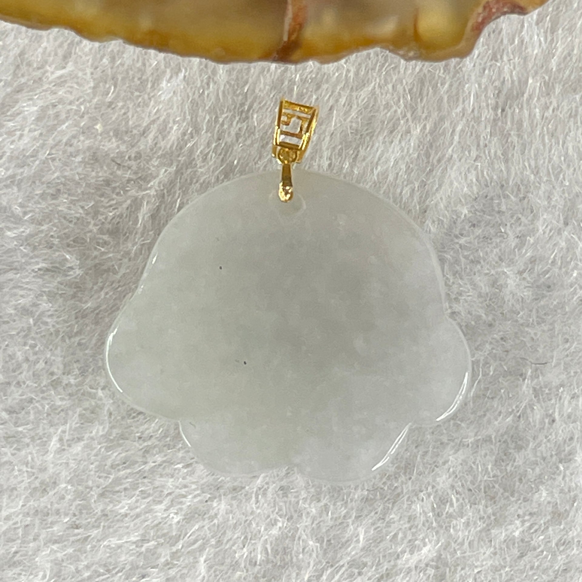 Natural Type A Light Lavender Light Green Jadeite Paw Pendant in 18K Yellow Gold Clasp 2.37g 17.8 by 14.7 by 4.5mm - Huangs Jadeite and Jewelry Pte Ltd