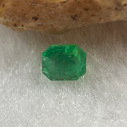 Natural Colombia Vivid Green Emerald (Beryl) Cut-Cornered Rectangular Step cut 0.47ct 4.6 by 4.2 by 3.3mm - Huangs Jadeite and Jewelry Pte Ltd