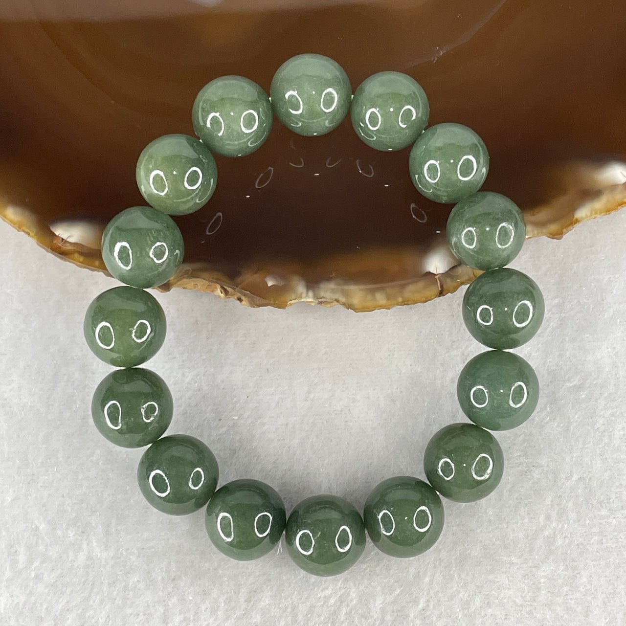 Natural Type A Green Jadeite Beads Bracelet 53.98g 15.5cm 12.7mm 16 Beads