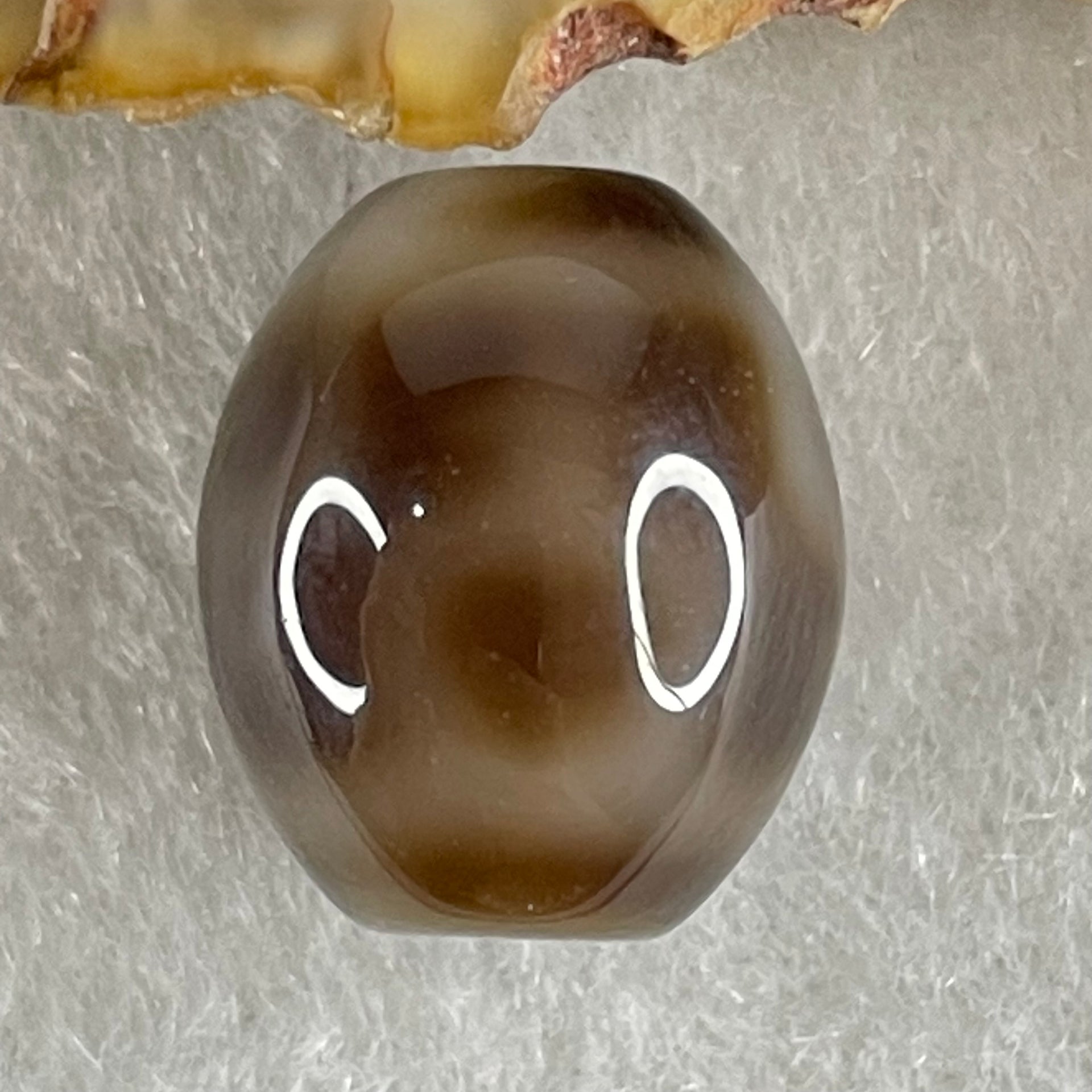 Natural Powerful Tibetan Old Oily Agate 4 Nectar Vessel Dzi Bead Heavenly Master (Tian Zhu) 花蜜容器天珠 2.83g 14.0 by 12.0mm - Huangs Jadeite and Jewelry Pte Ltd