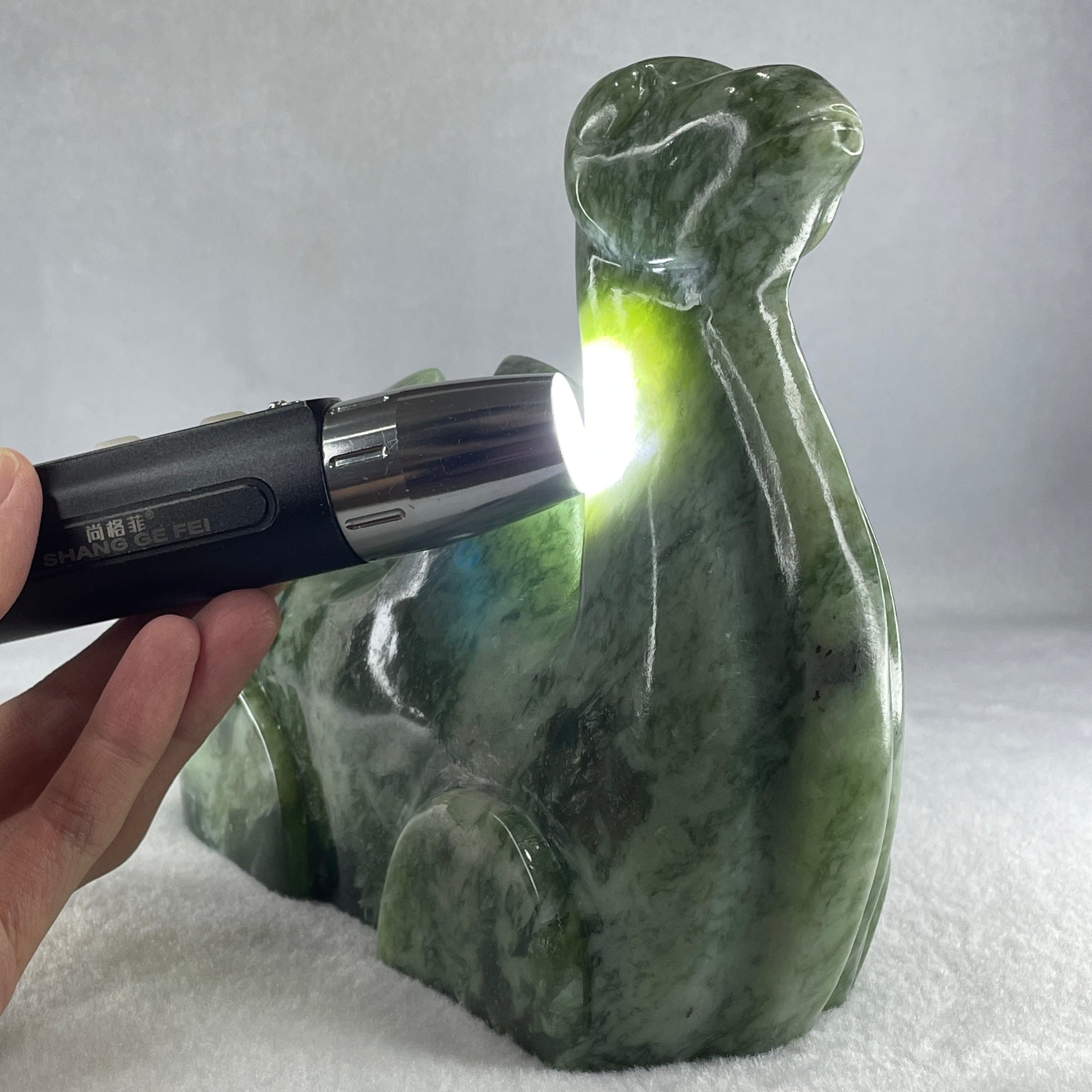 Natural Green Serpentine Camel Display 2,325.5g 189.0 by 75.0 by 155.0mm - Huangs Jadeite and Jewelry Pte Ltd