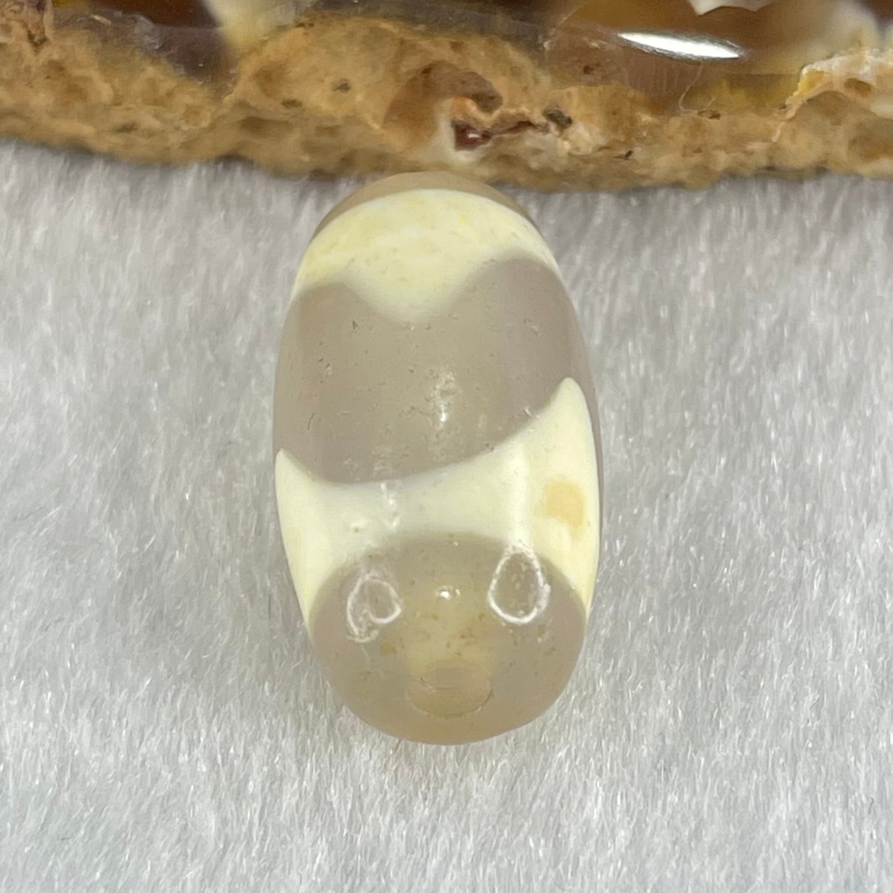 Natural Powerful Tibetan Old Oily Agate Tiger Tooth Daluo Dzi Bead Heavenly Master (Tian Zhu) 虎呀天诛 3.40g 20.1 by 10.0mm - Huangs Jadeite and Jewelry Pte Ltd