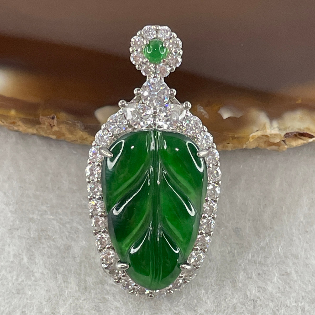 Natural Type A Omphacite Spicy Green Jadeite Leaf Pendant in S925 Silver | (5.49g | 20.5 x 13.5 x 2.0mm | Career Success & Growth Anchor, Feng Shui Prosperity & Abundance Pendant) - Huangs Jadeite and Jewelry Pte Ltd